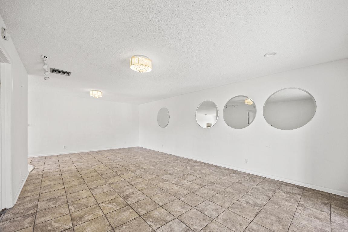 101 Lake Susan Drive