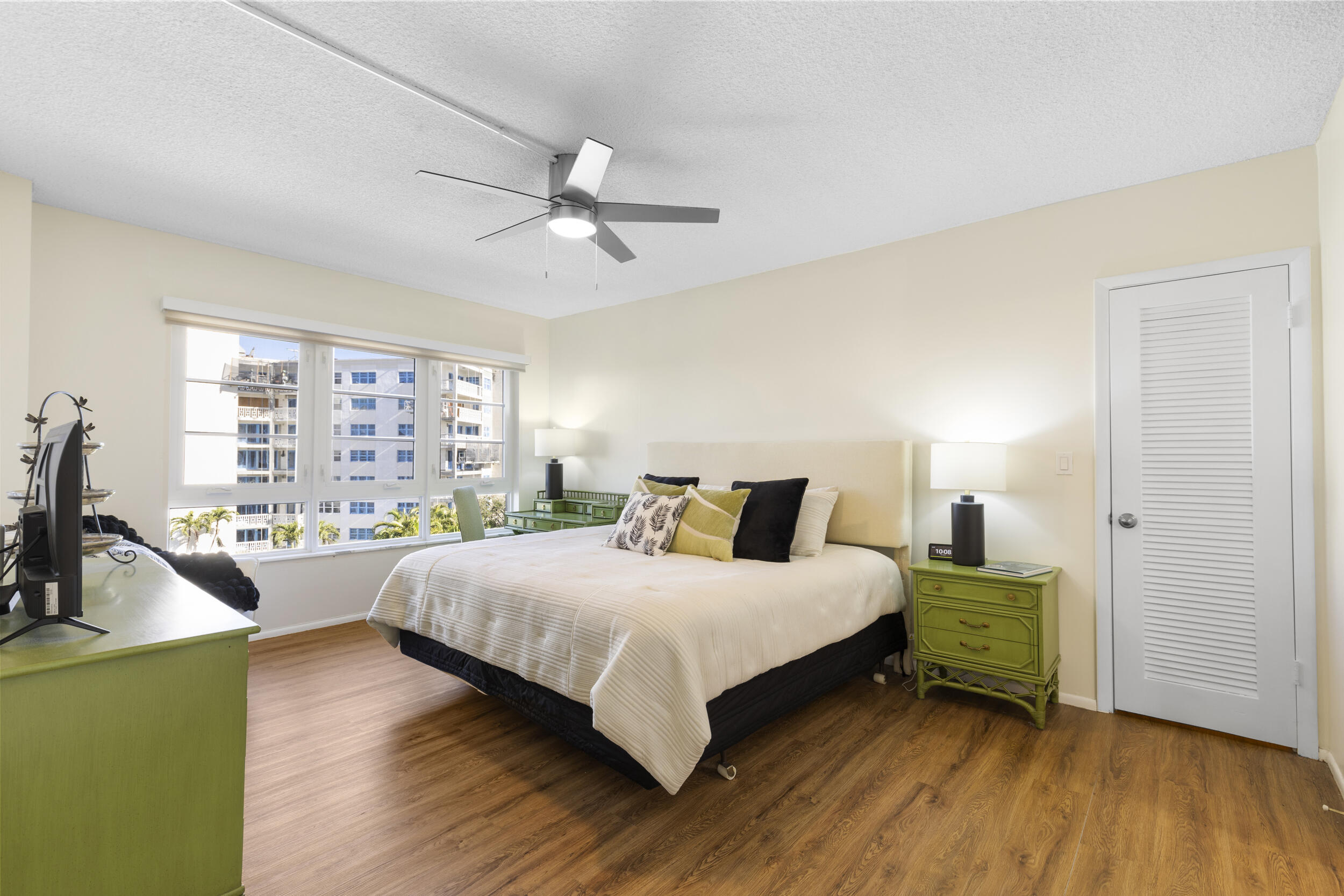 50 East Road 5c