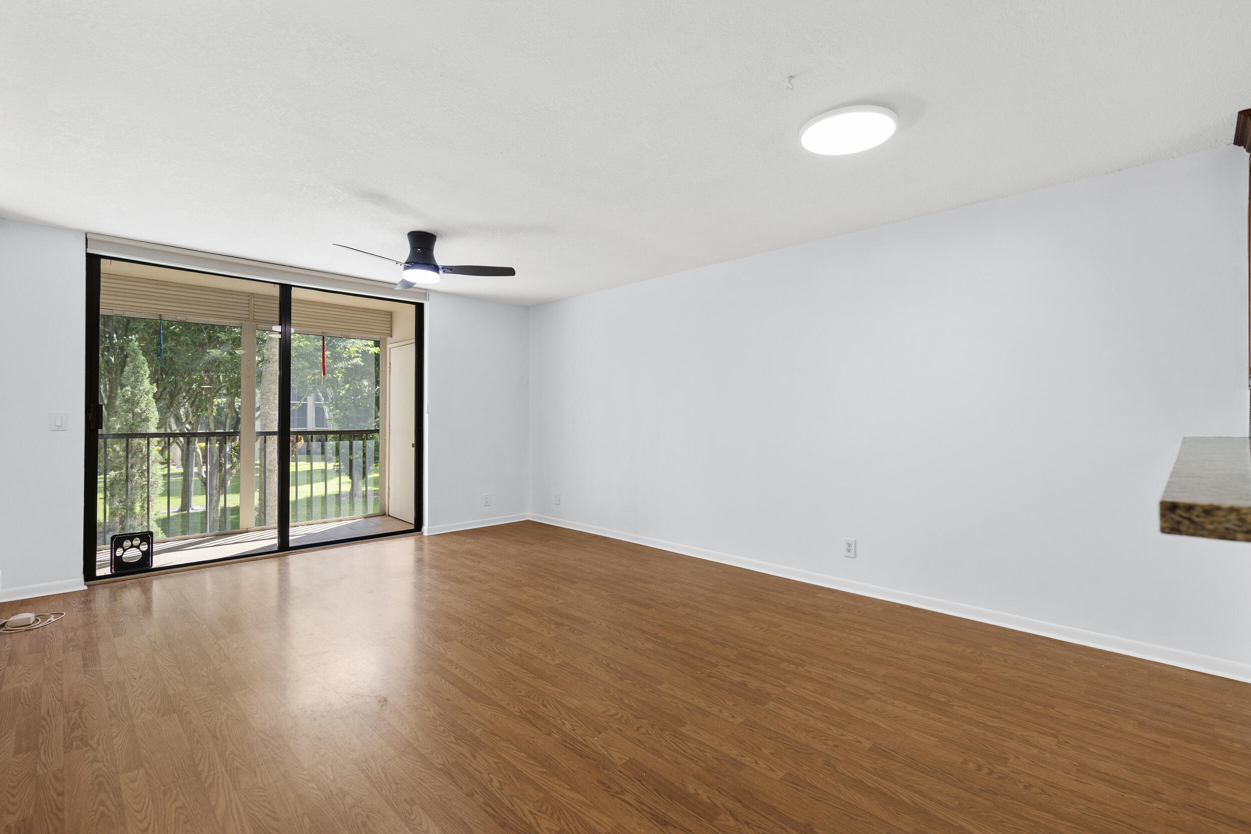 5280 Las Verdes Circle 216