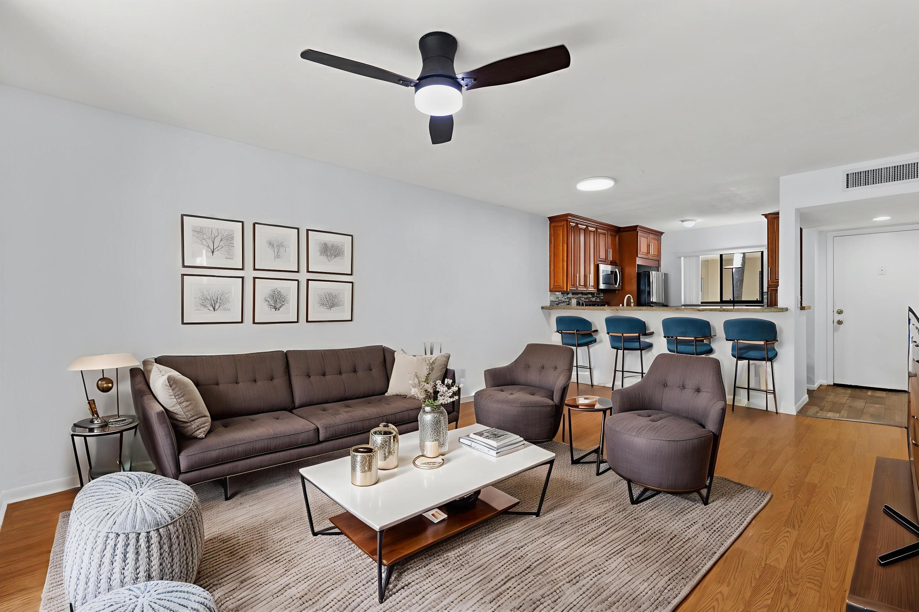 5280 Las Verdes Circle 216