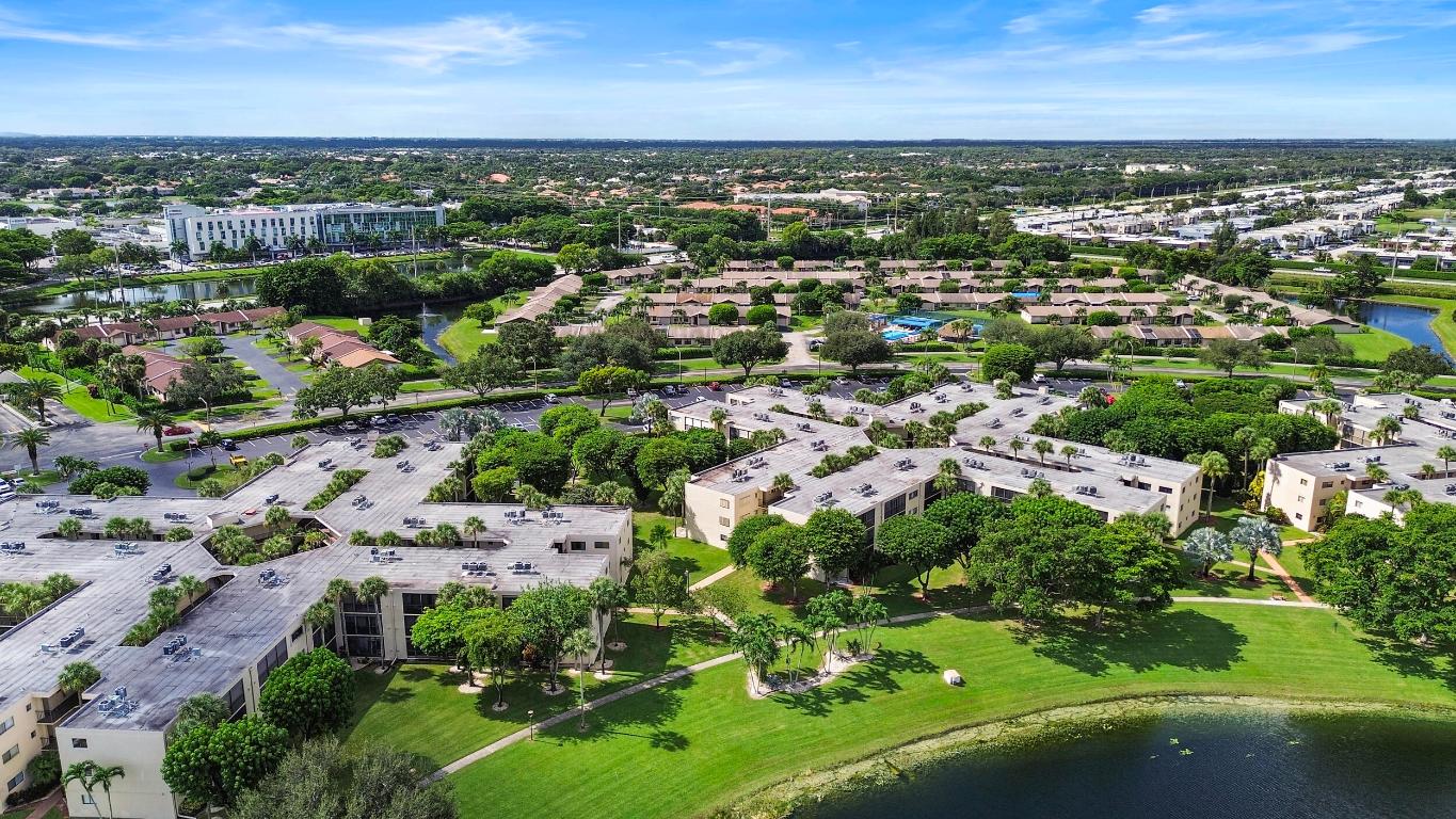 5280 Las Verdes Circle 216