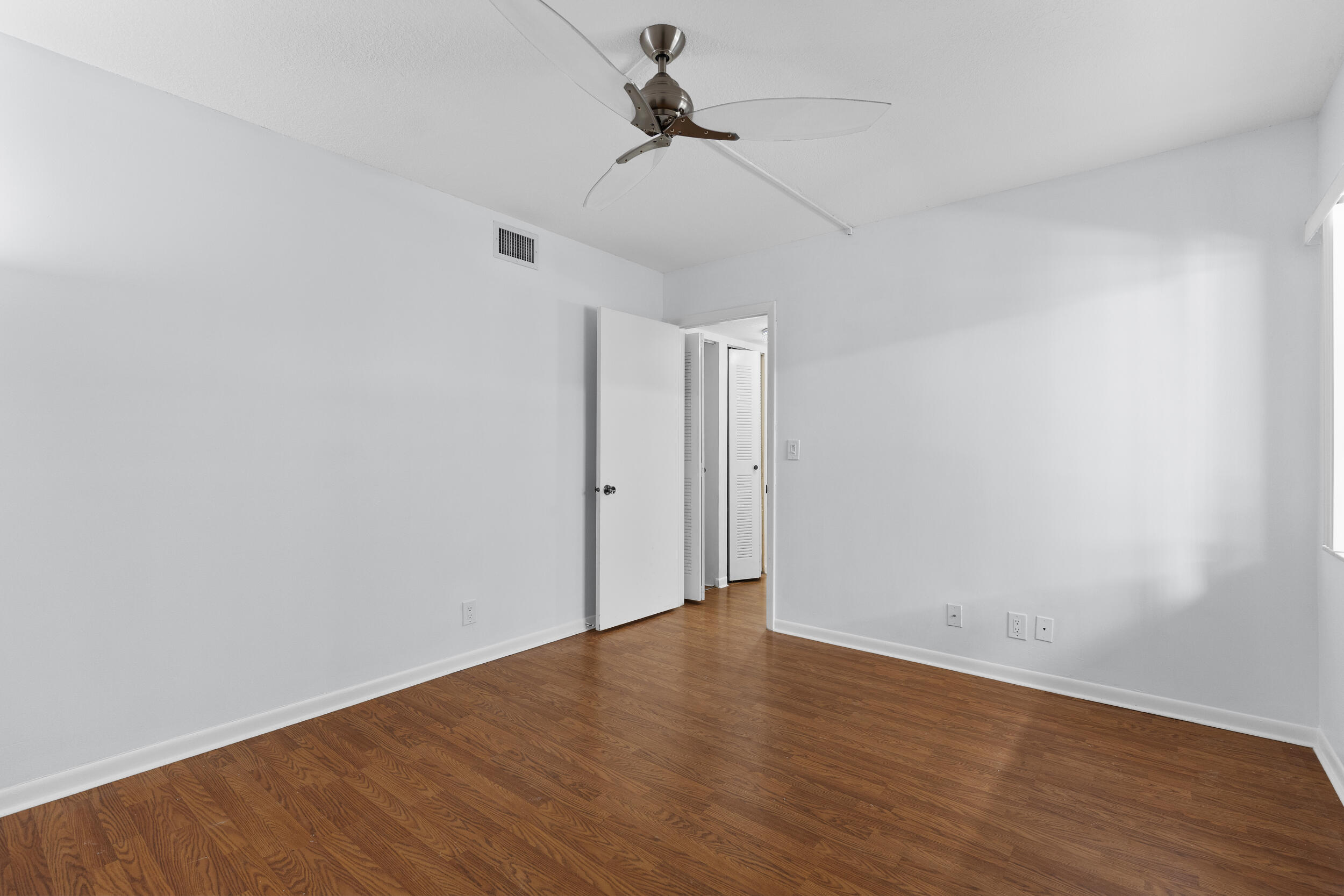 5280 Las Verdes Circle 216