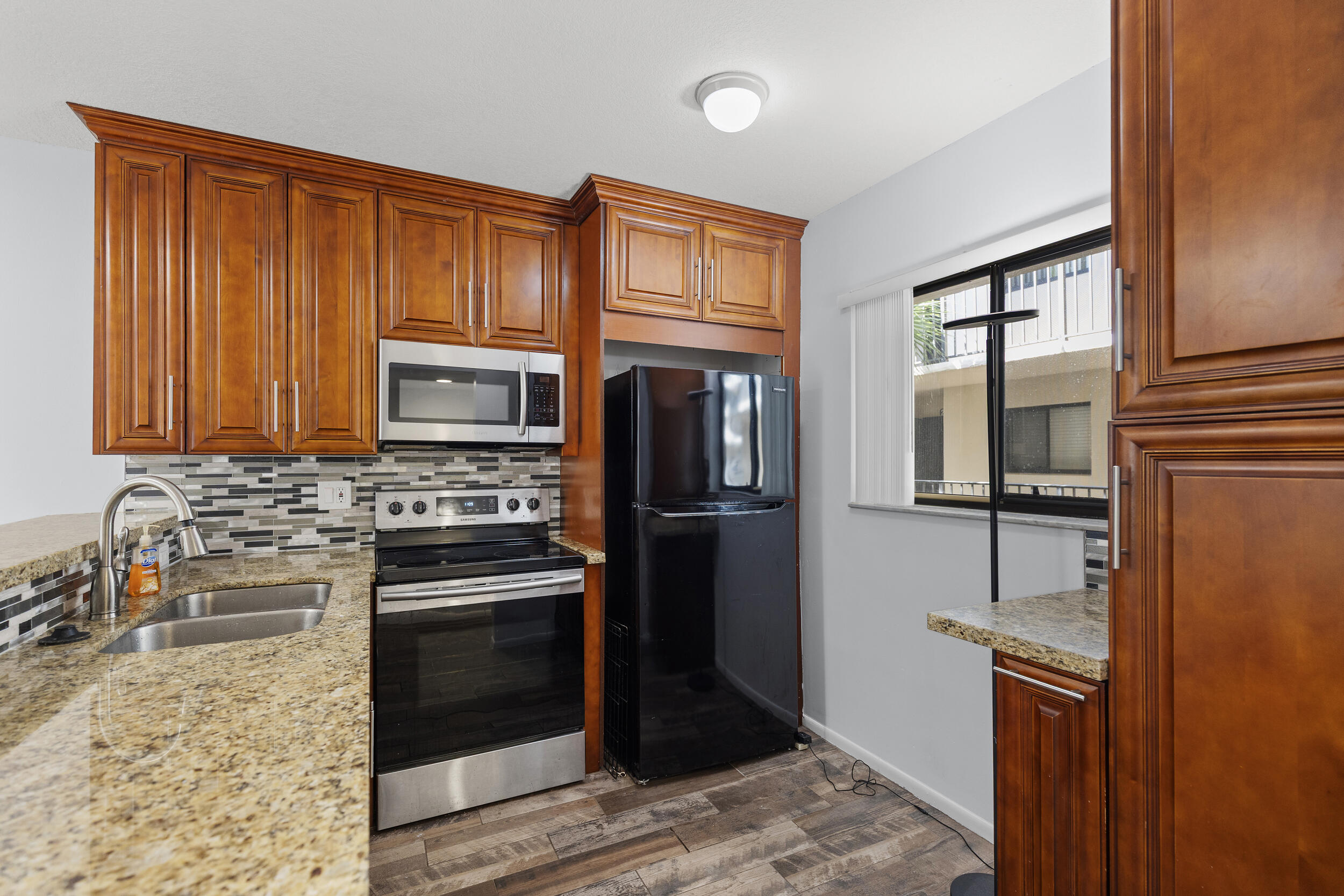 5280 Las Verdes Circle 216