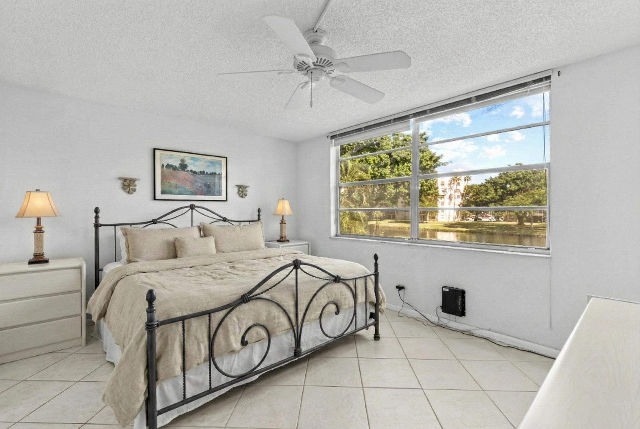 27 Abbey Lane 205