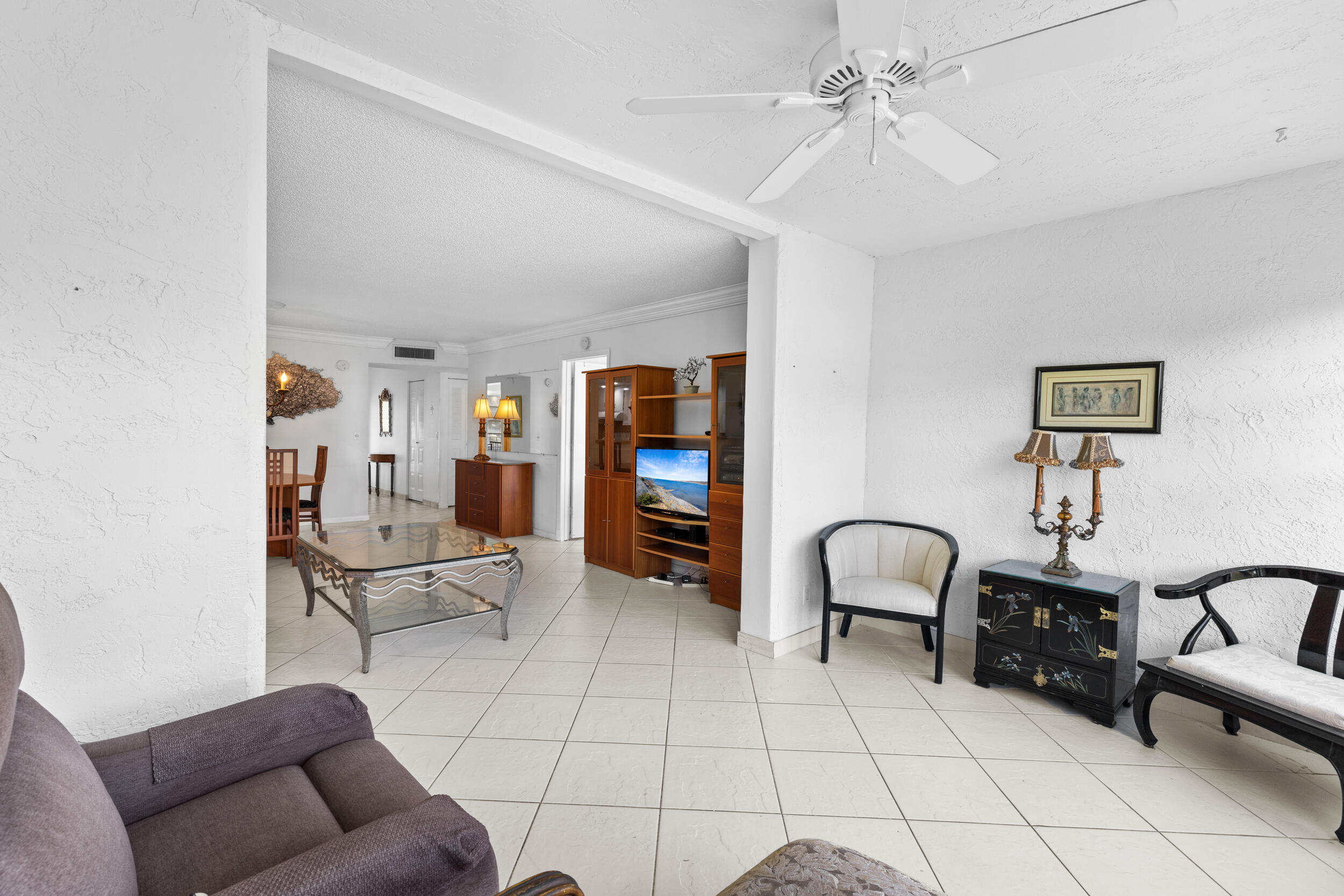 27 Abbey Lane 205