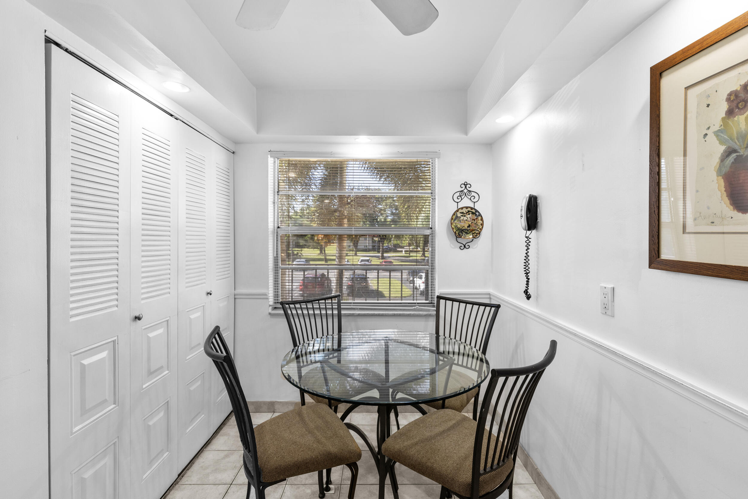 27 Abbey Lane 205
