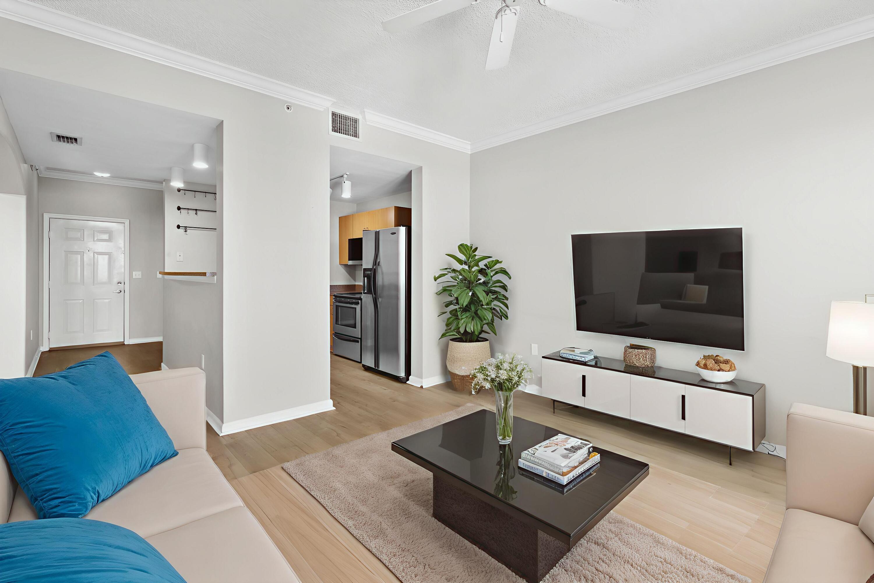 533 NE 3rd Avenue 540