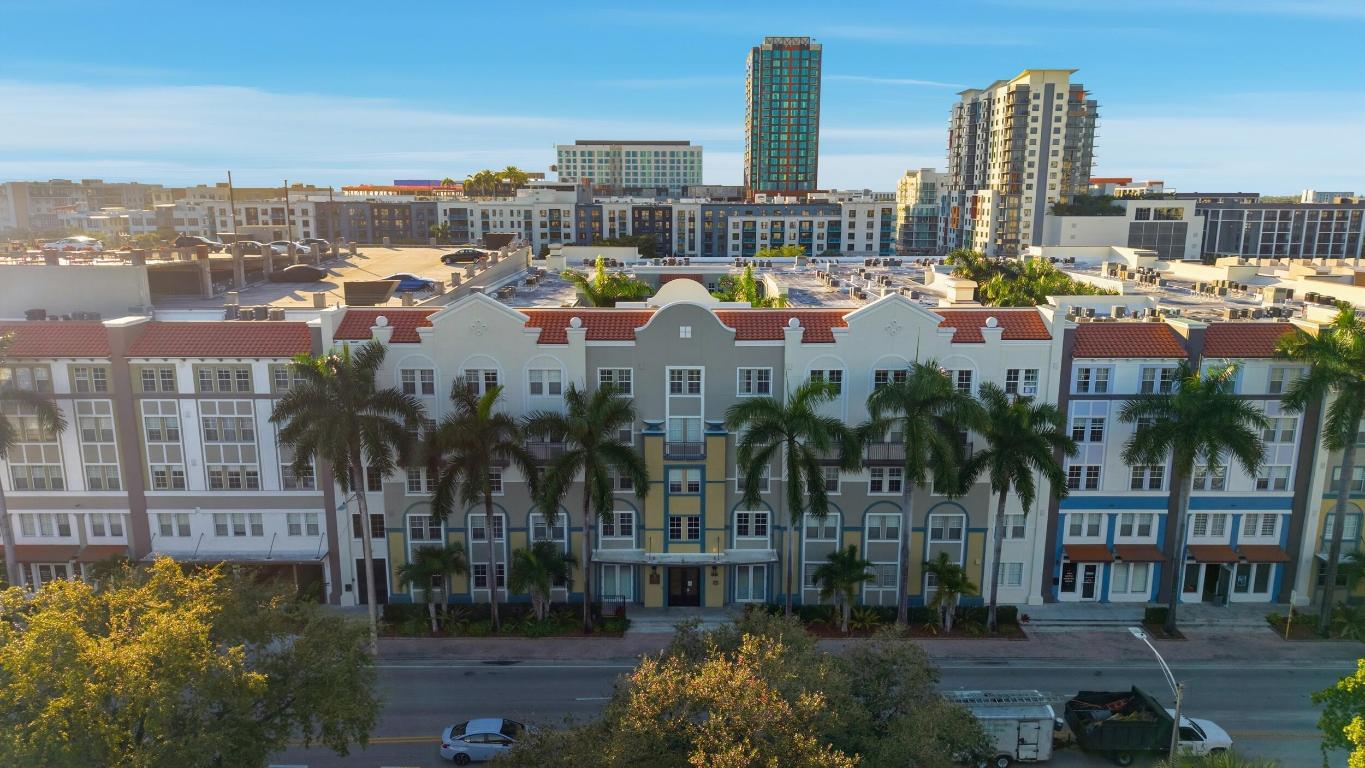 533 NE 3rd Avenue 540