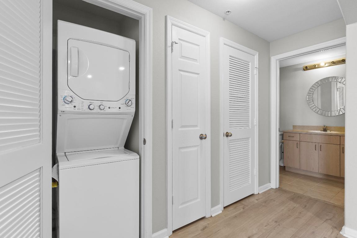 533 NE 3rd Avenue 540