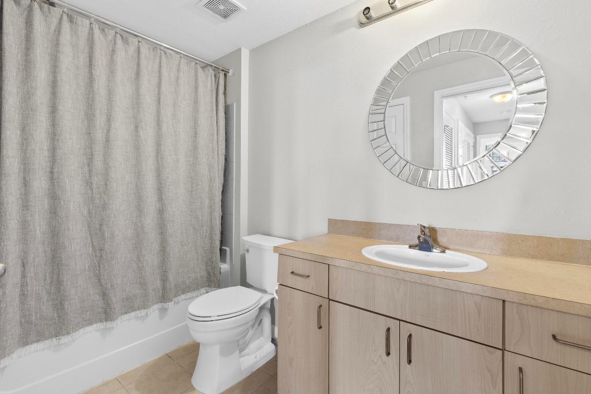 533 NE 3rd Avenue 540