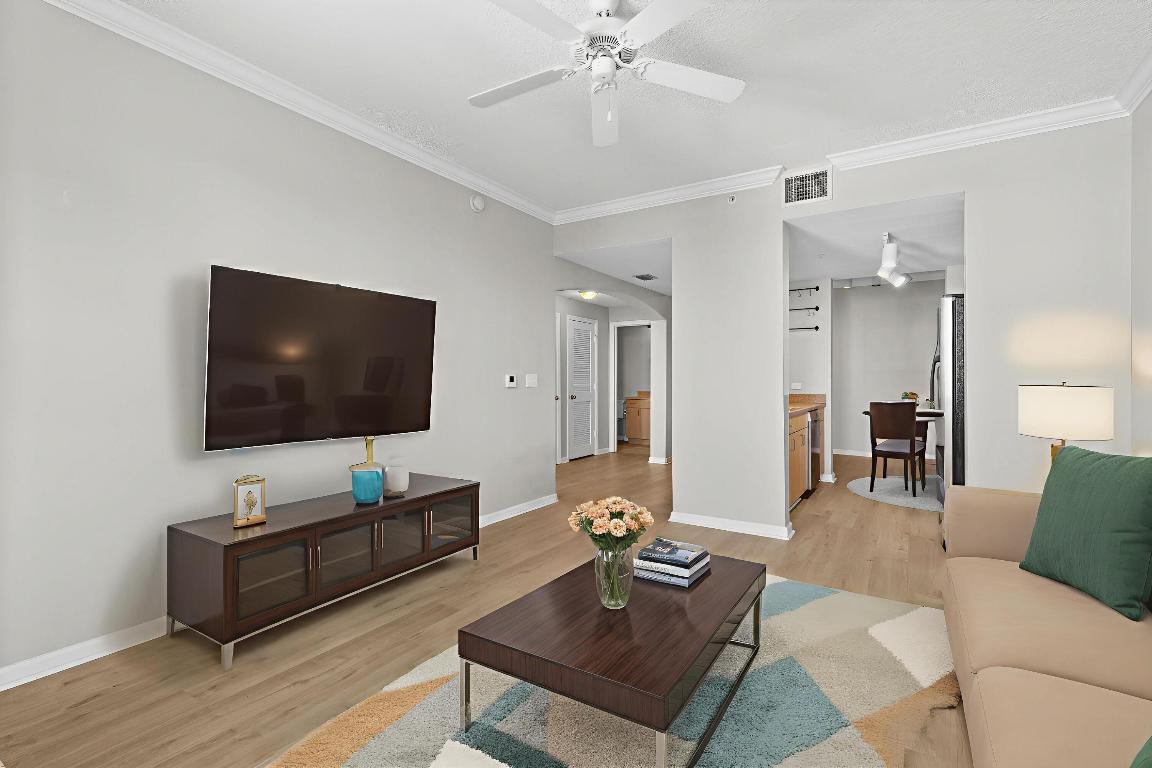 533 NE 3rd Avenue 540