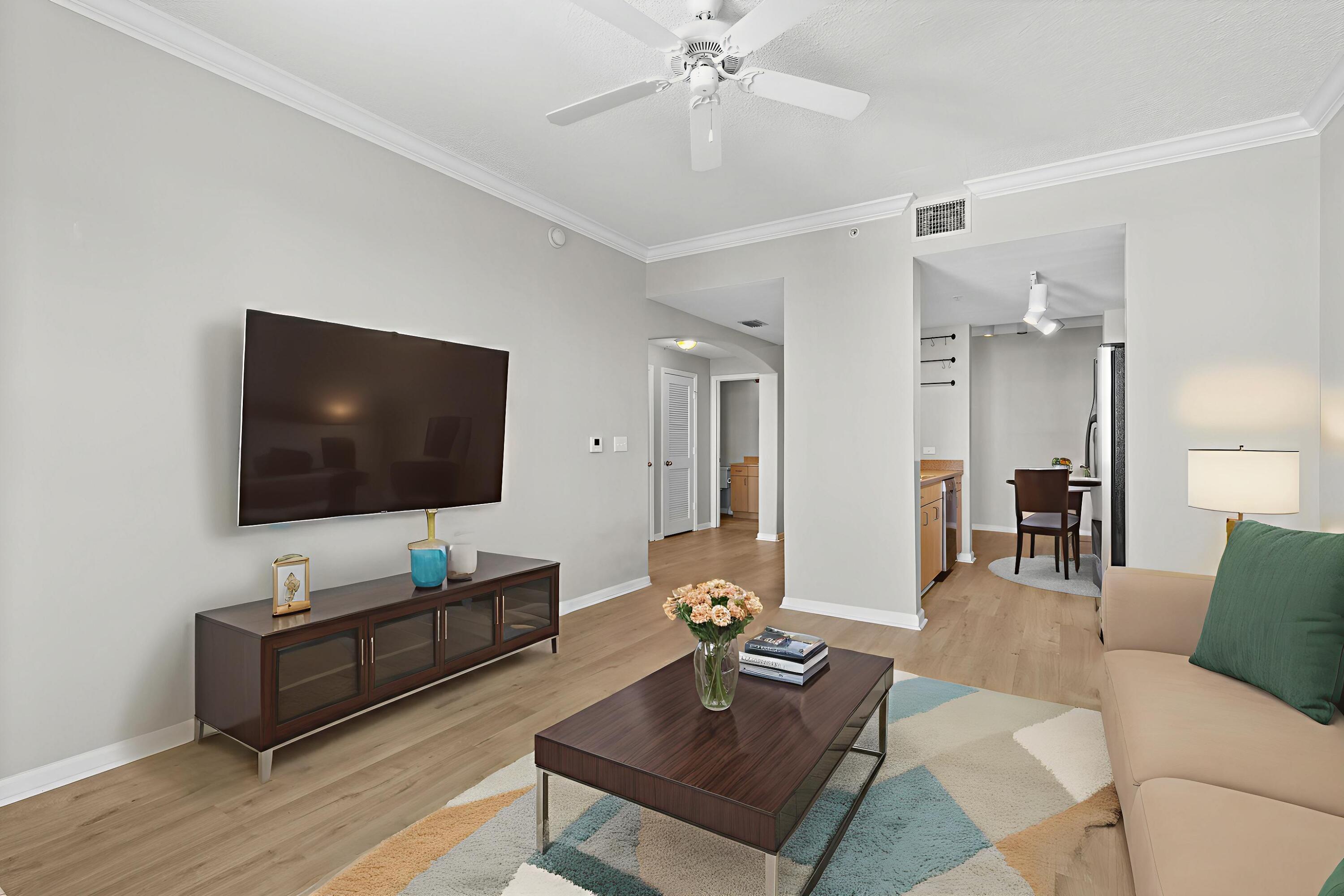 533 NE 3rd Avenue 540