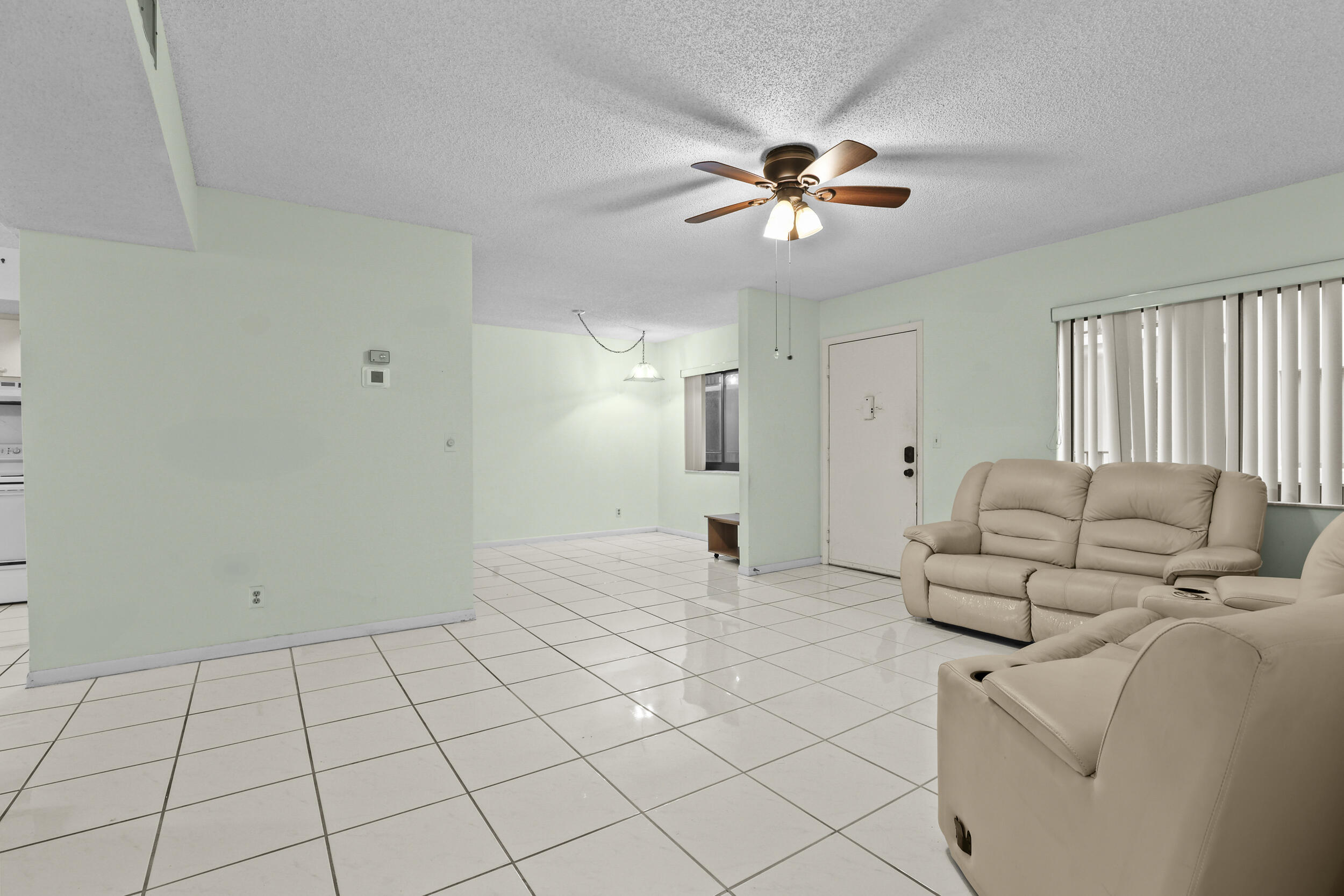 5280 Las Verdes Circle 219