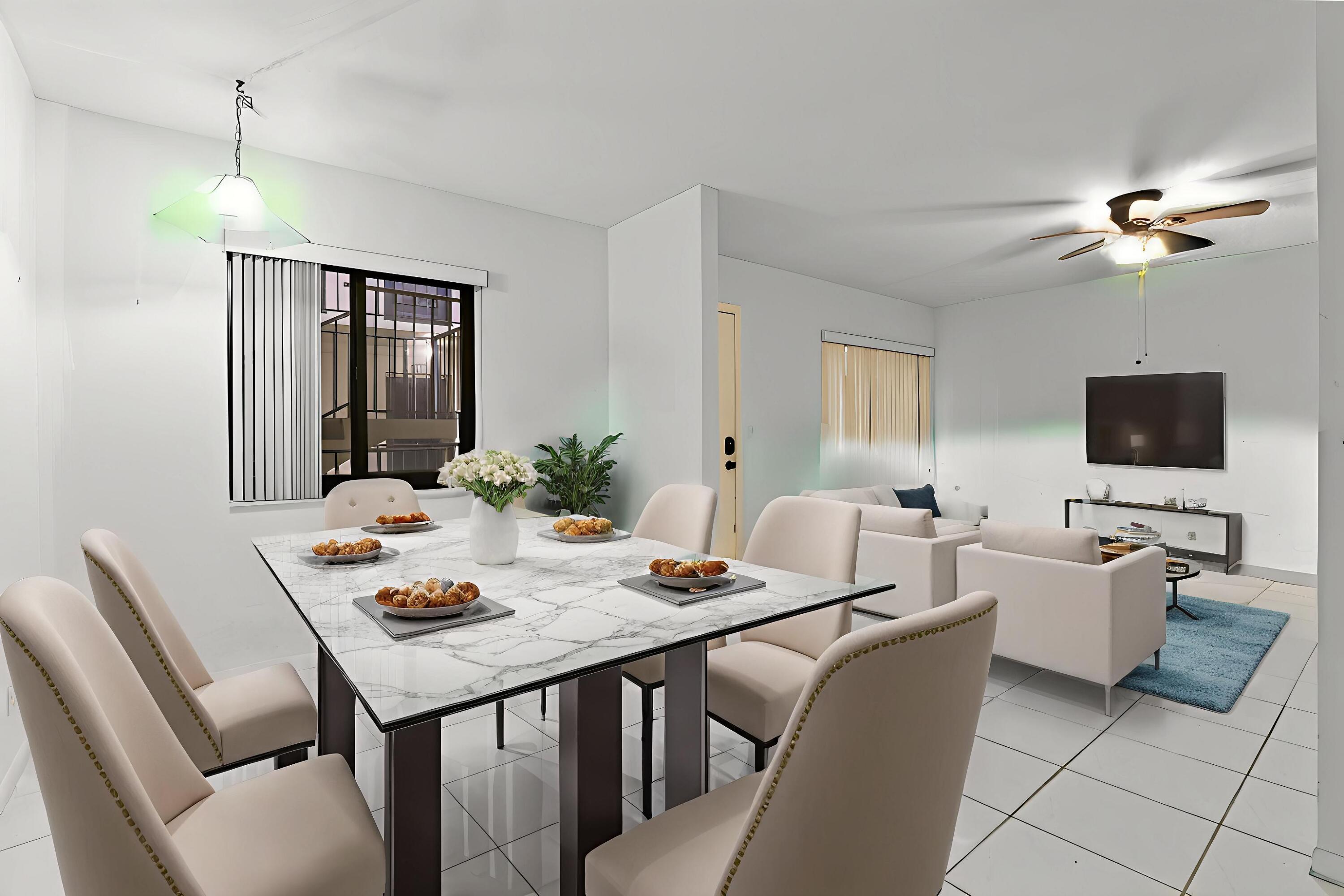 5280 Las Verdes Circle 219