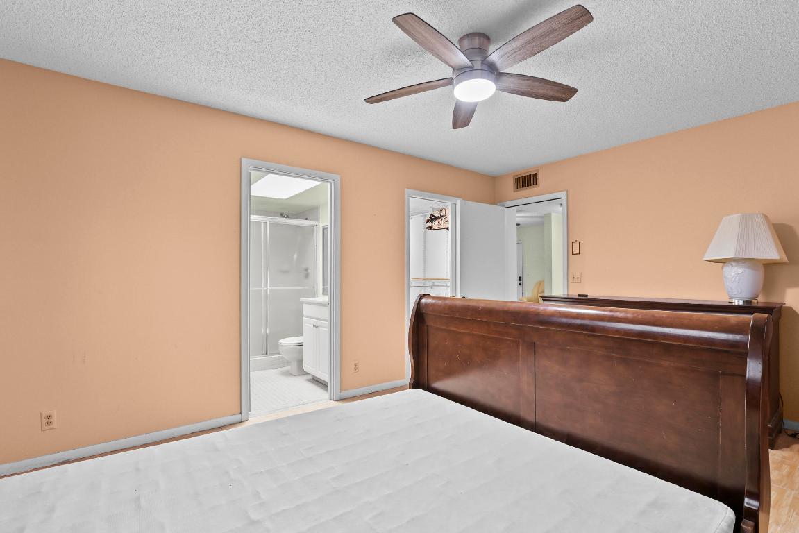 5280 Las Verdes Circle 219