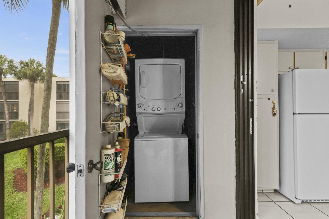 5280 Las Verdes Circle 219