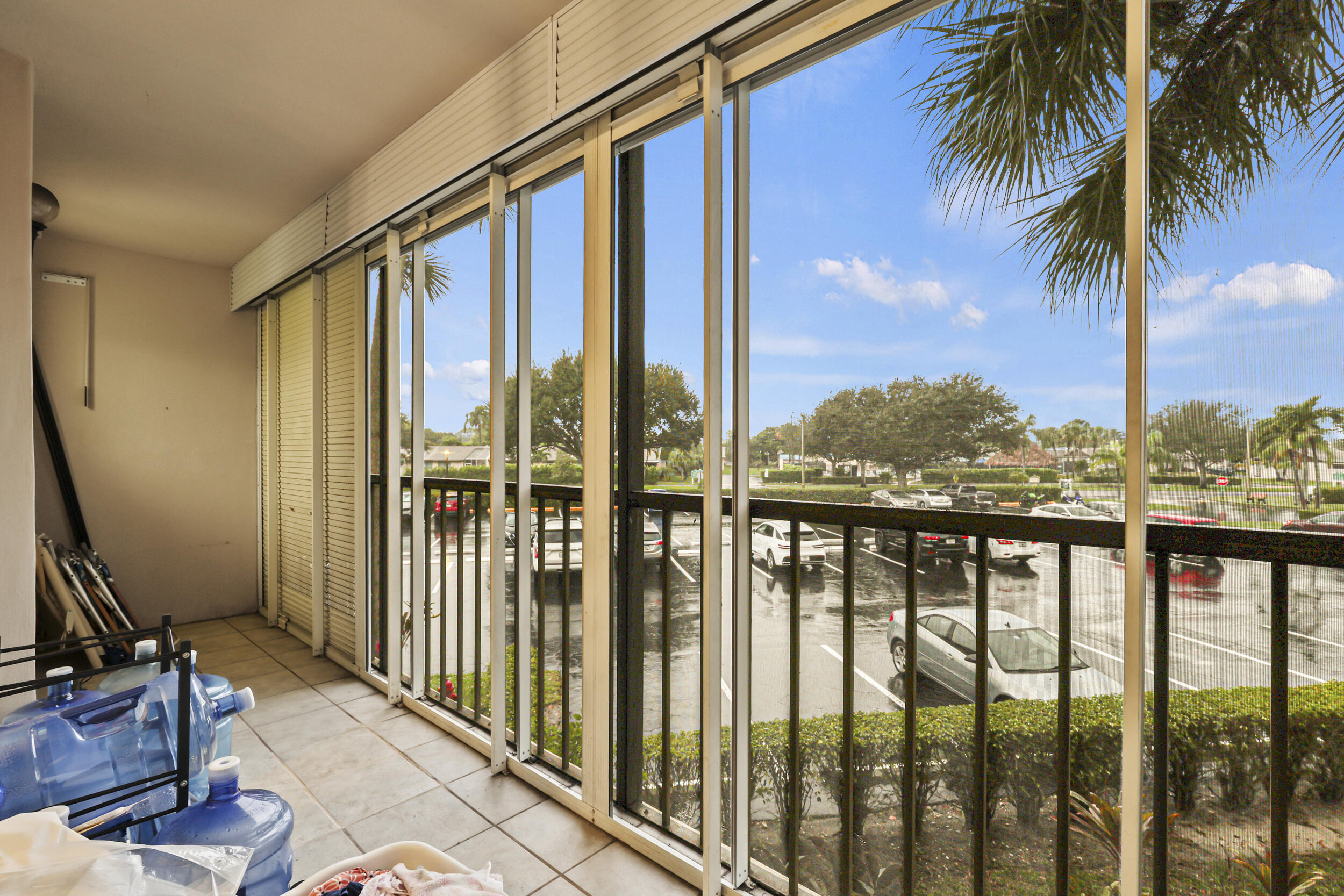 5280 Las Verdes Circle 219