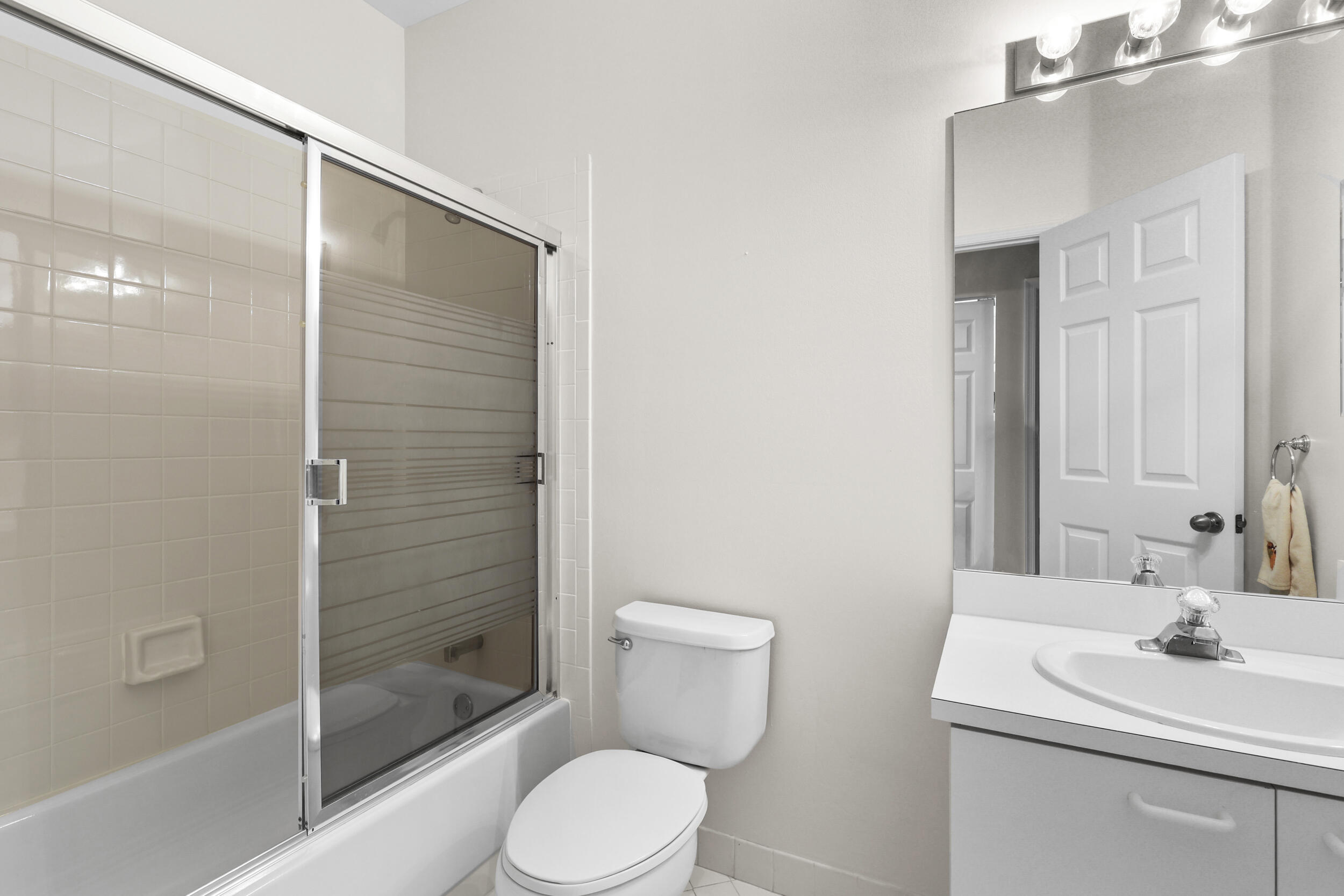 5435 Monterey Circle G, Delray Beach Unit: G