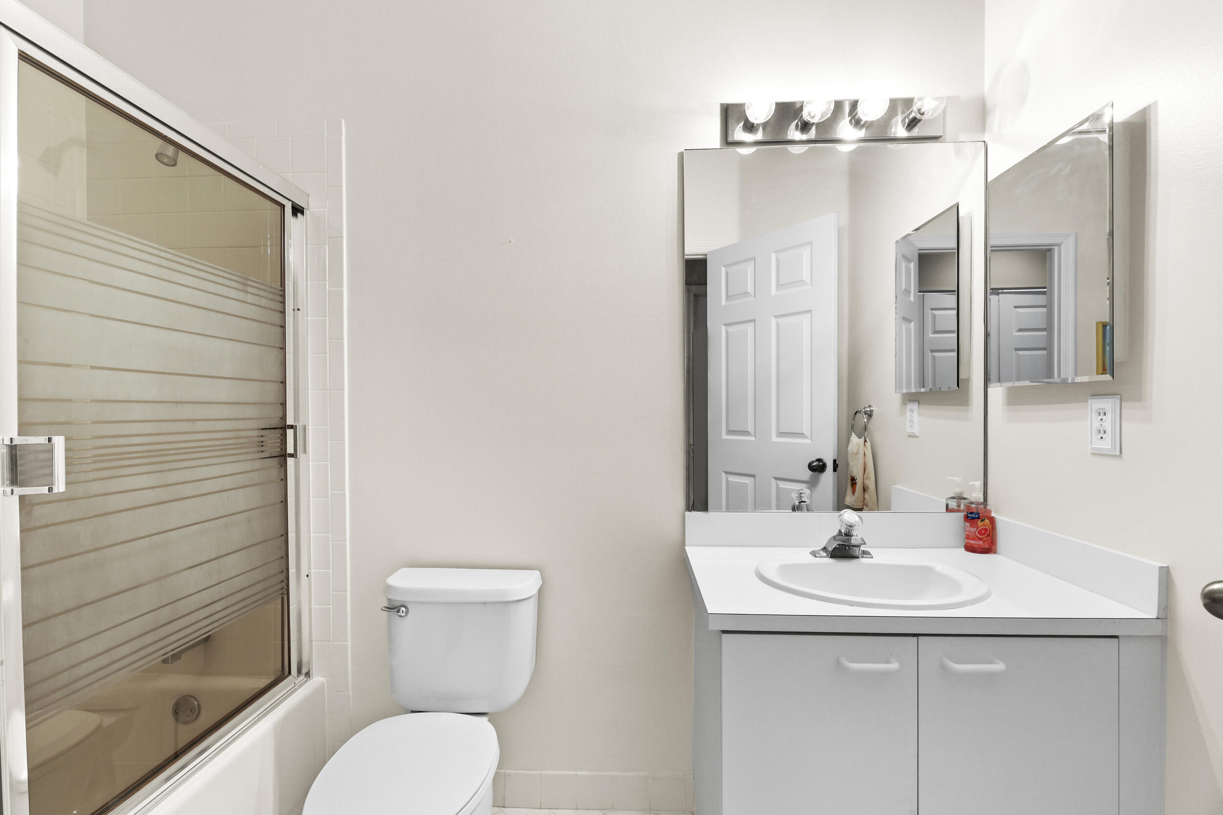 5435 Monterey Circle G, Delray Beach Unit: G