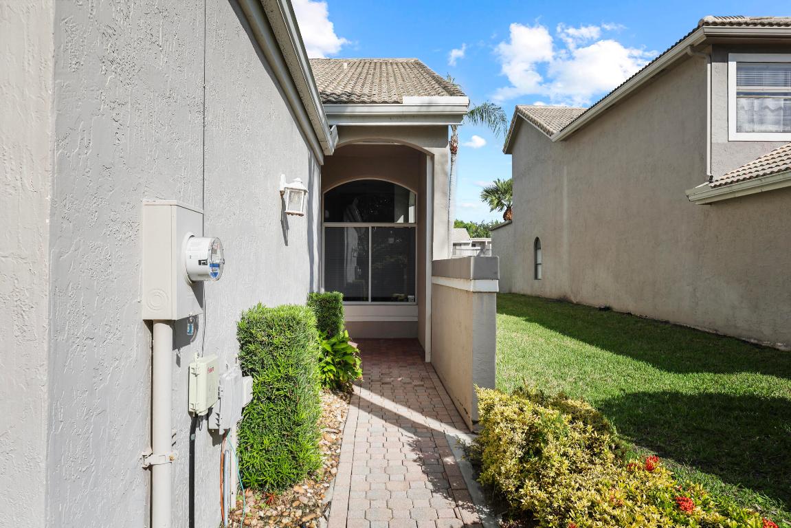 5435 Monterey Circle G, Delray Beach Unit: G