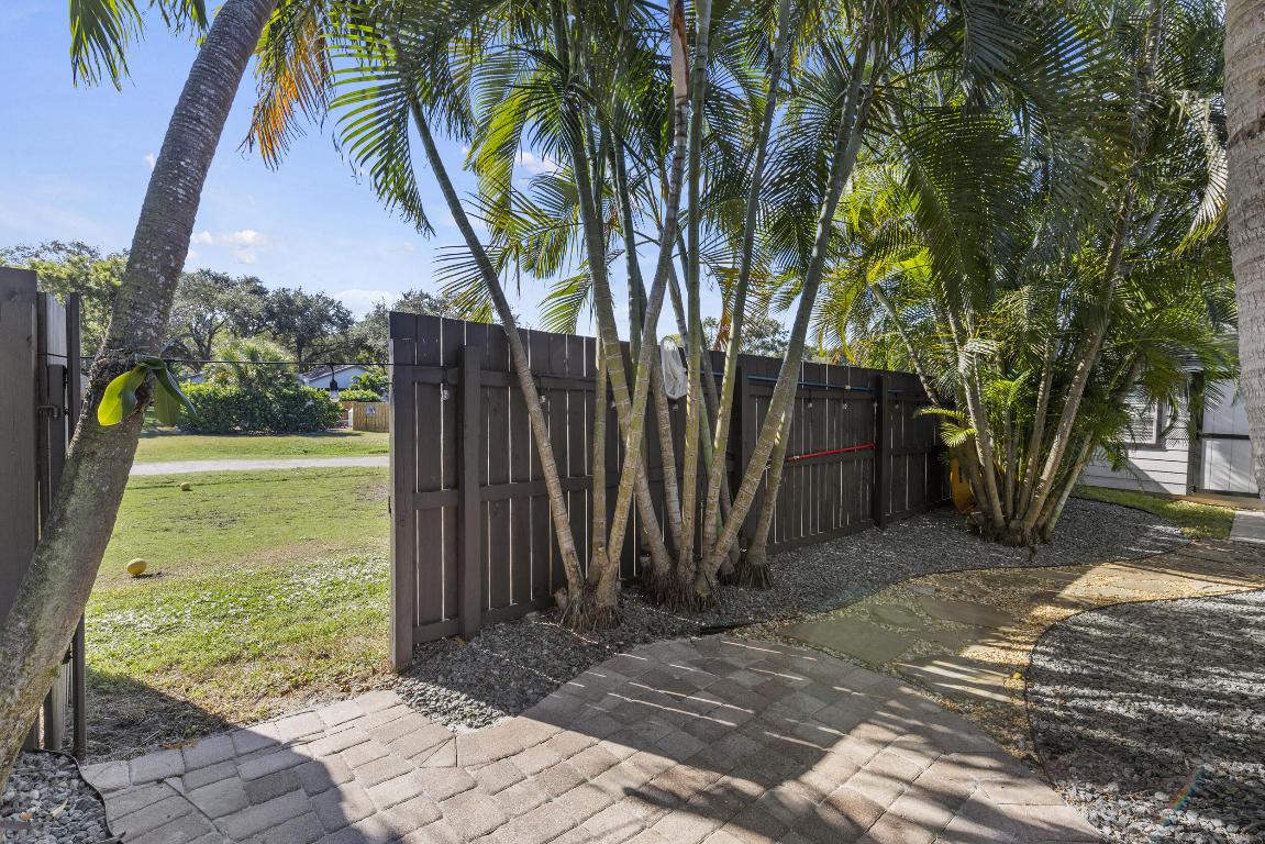 3544 Lakeview Drive, Delray Beach