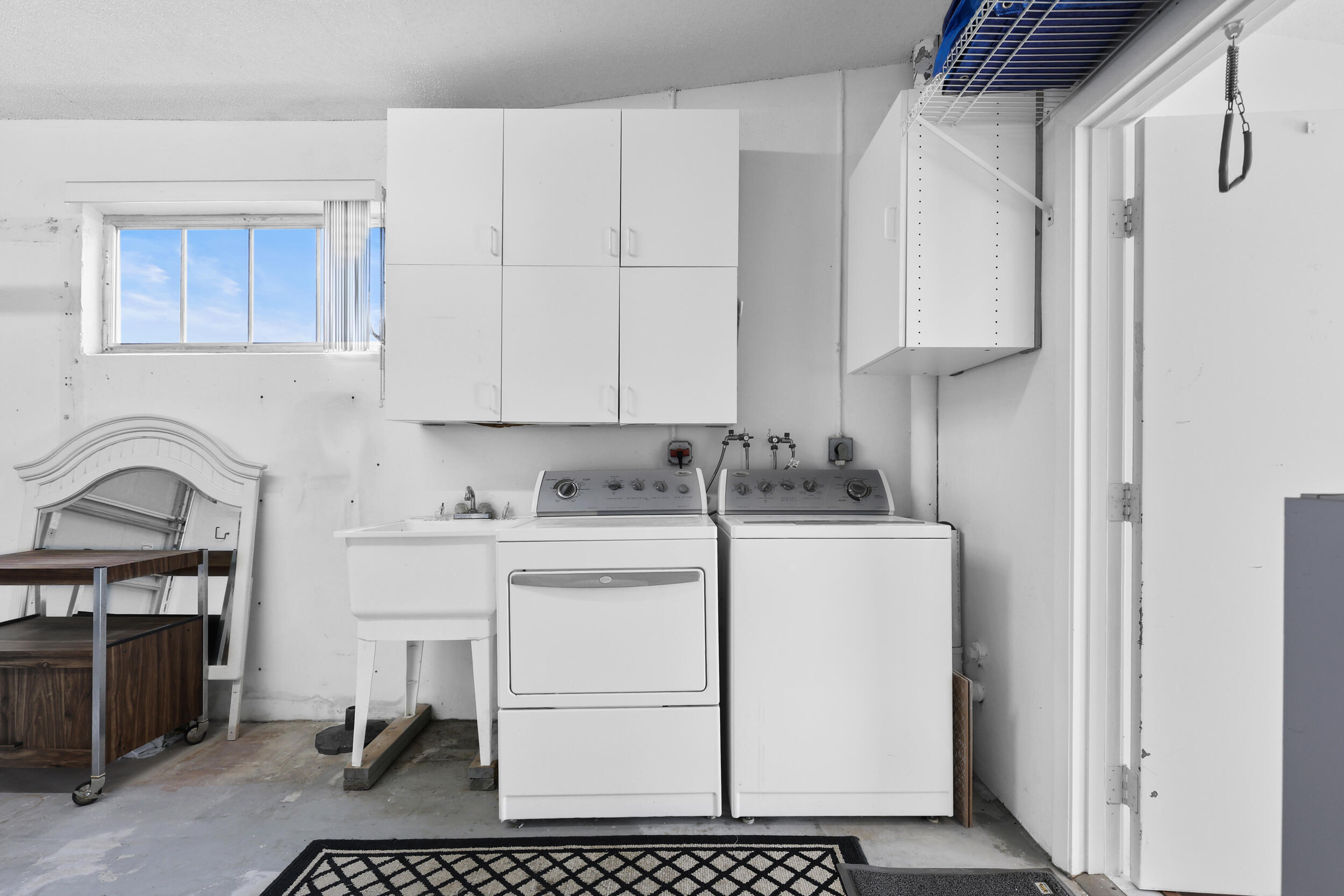 16004 Laurel Oak Circle