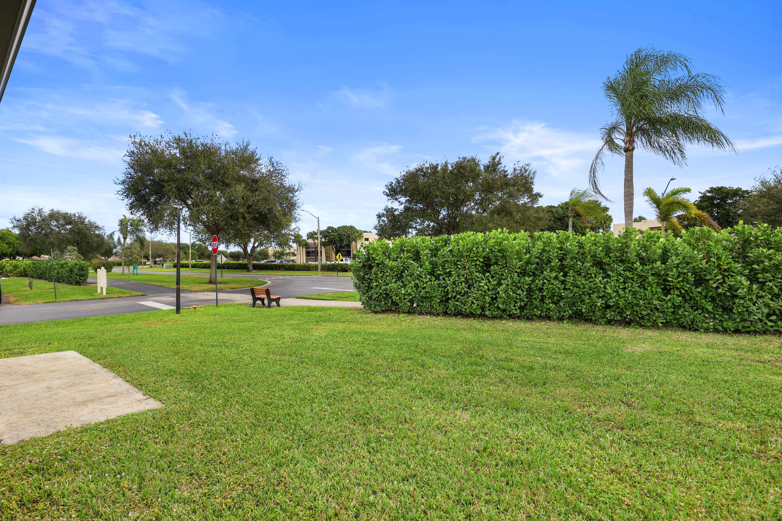 16004 Laurel Oak Circle