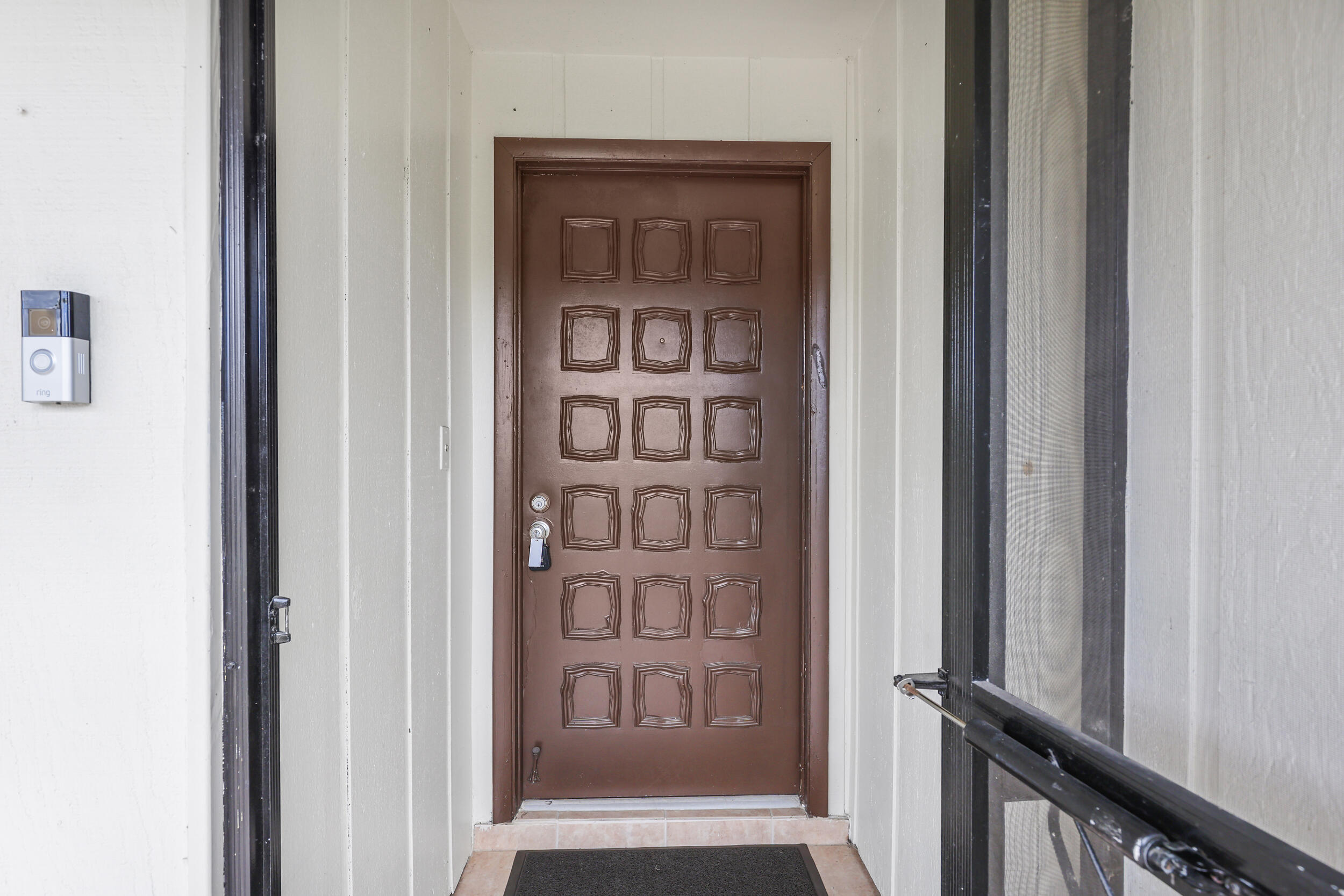 16004 Laurel Oak Circle