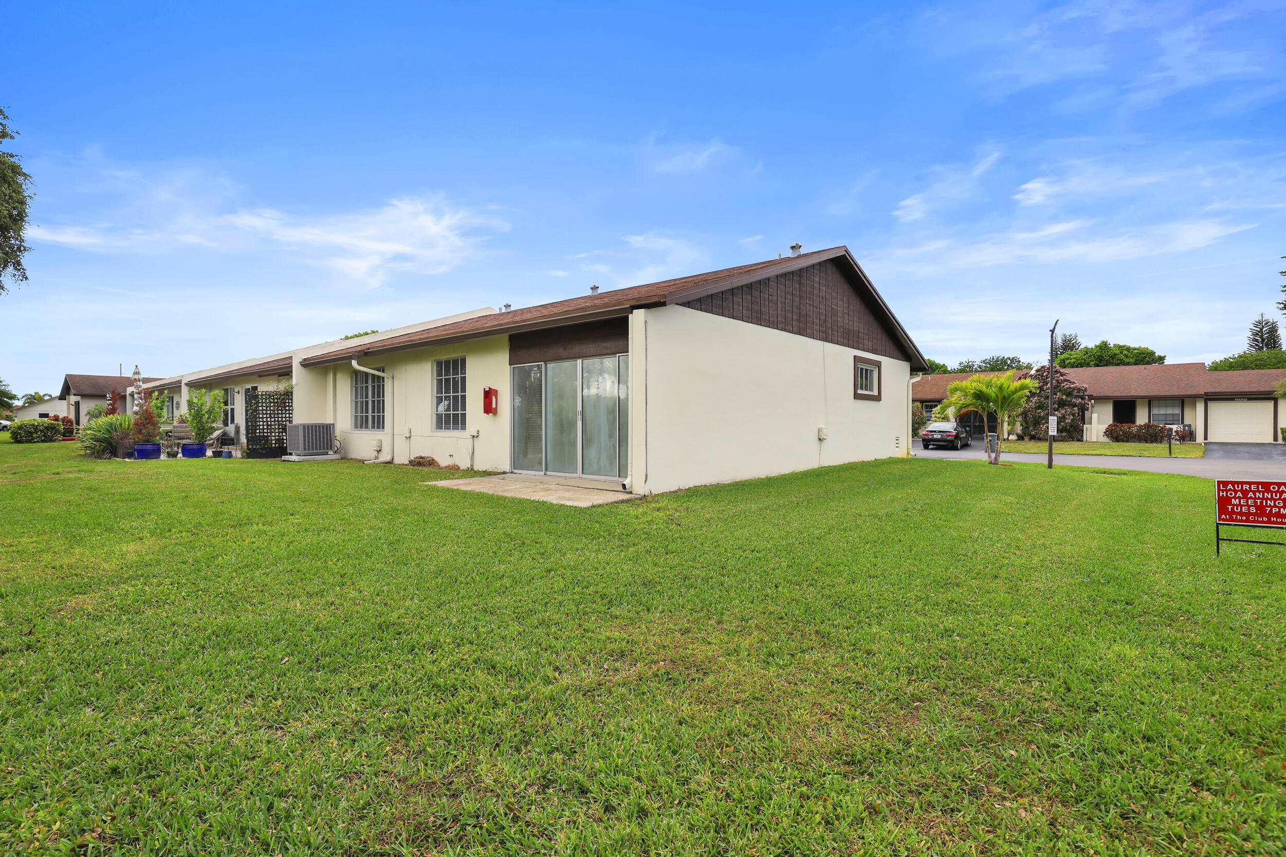 16004 Laurel Oak Circle