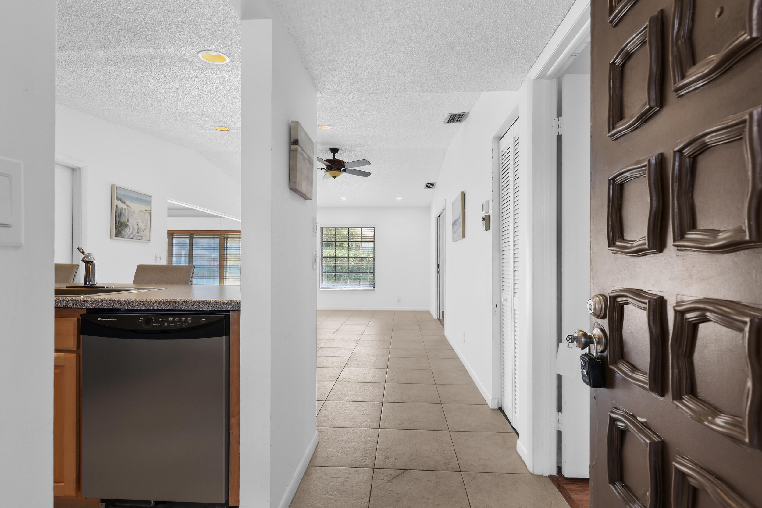 16004 Laurel Oak Circle