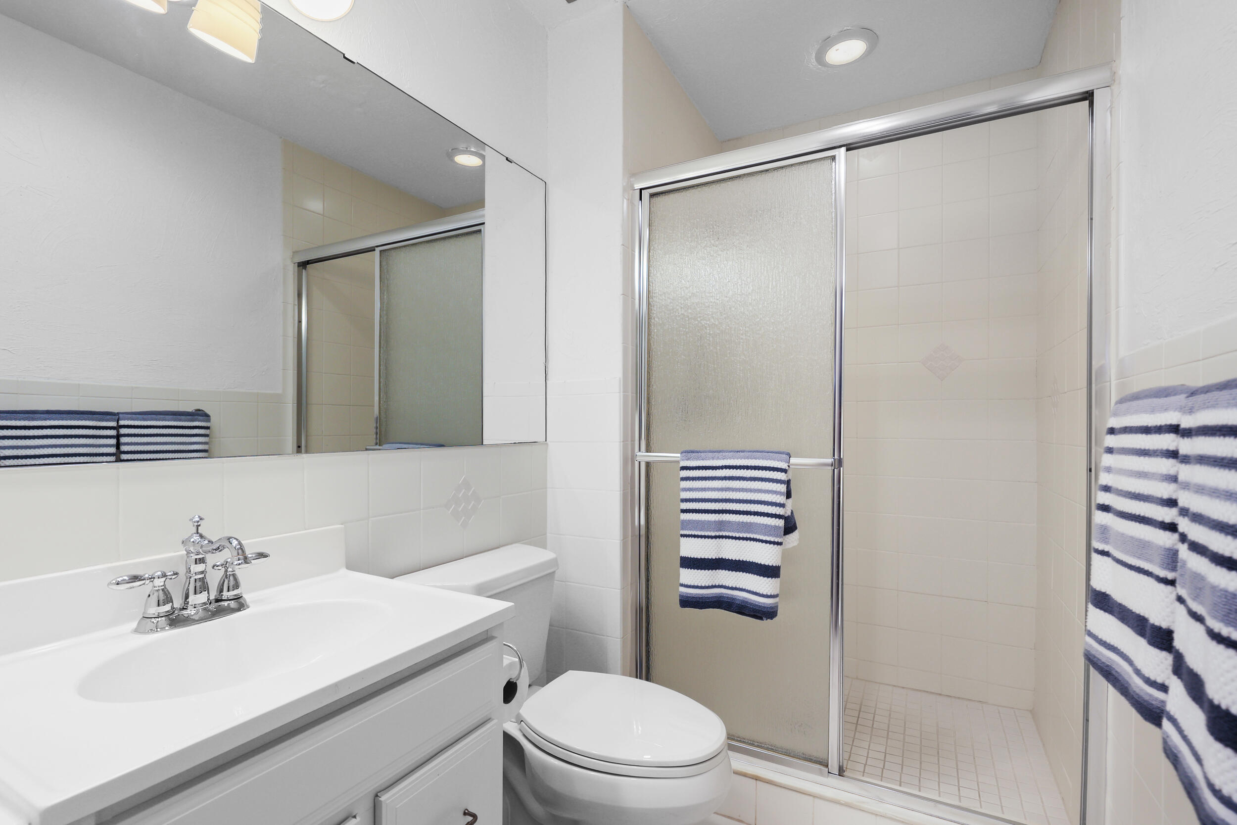 16004 Laurel Oak Circle