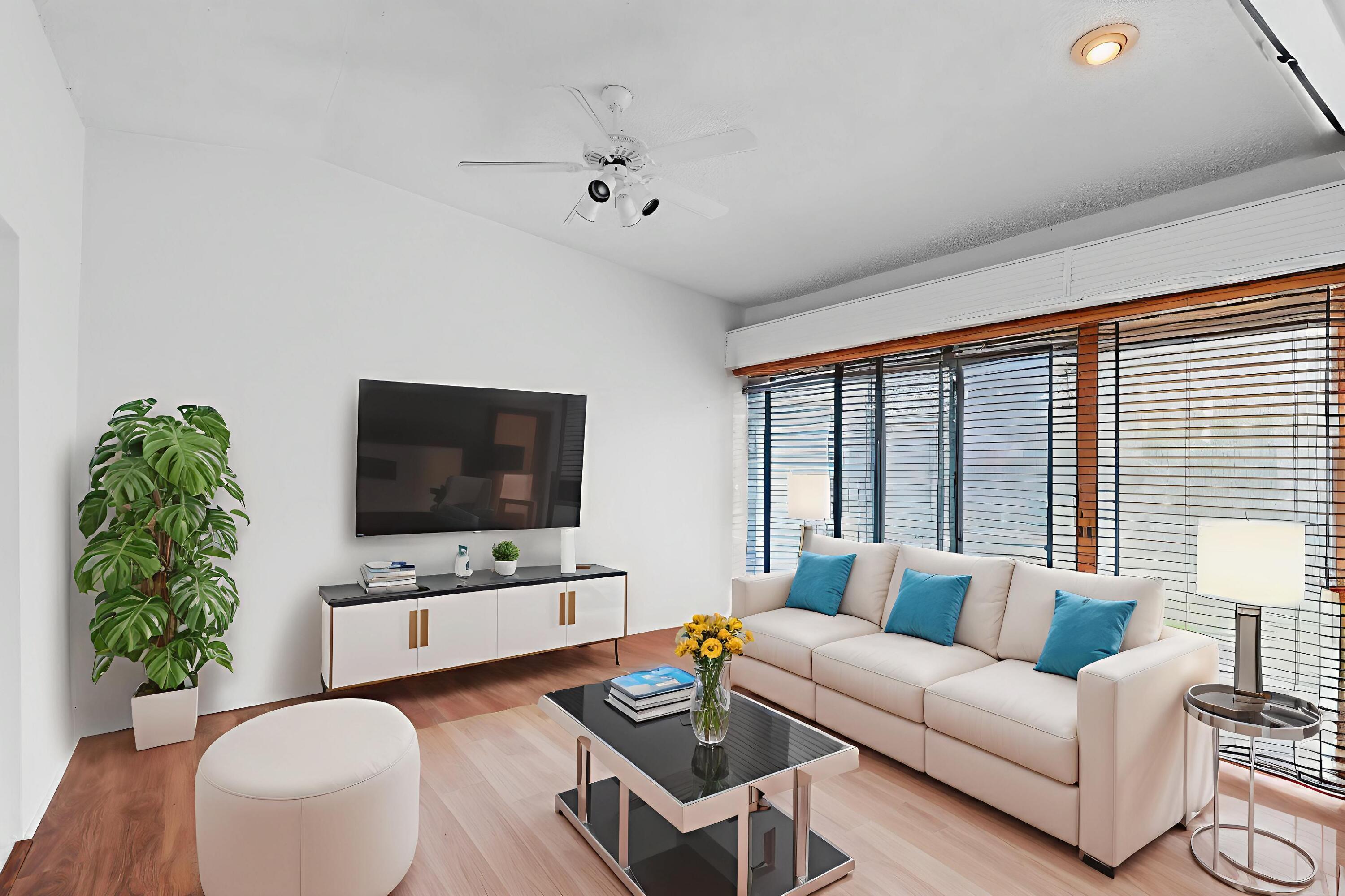 16004 Laurel Oak Circle