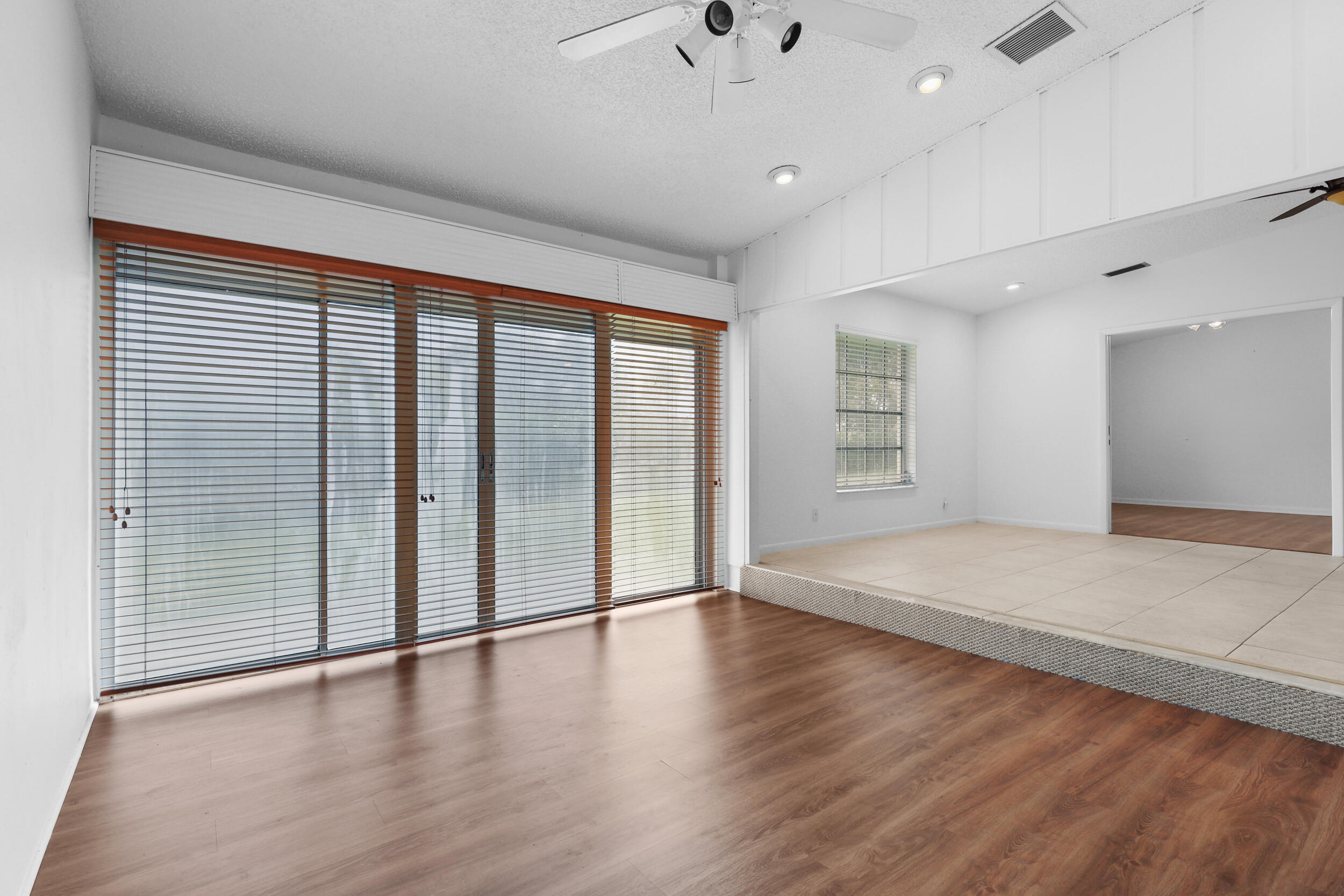 16004 Laurel Oak Circle