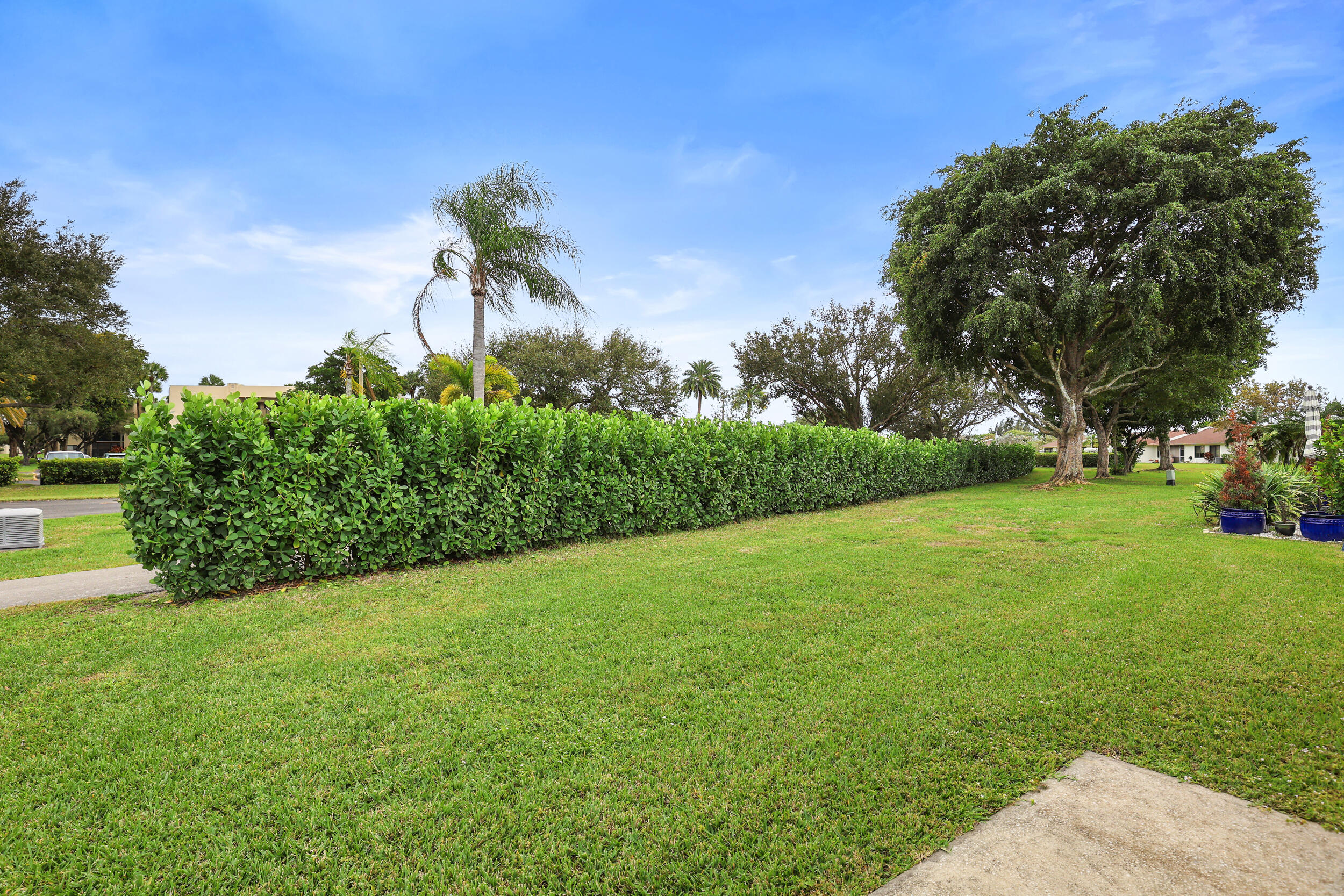 16004 Laurel Oak Circle