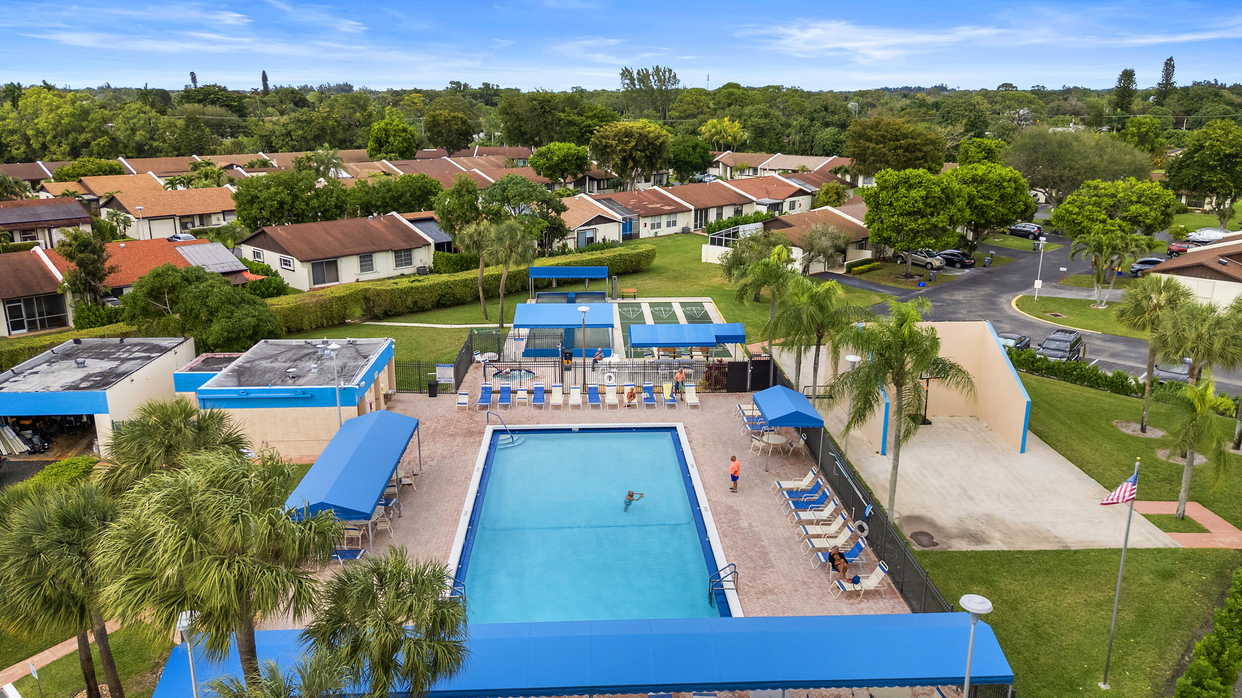 16004 Laurel Oak Circle