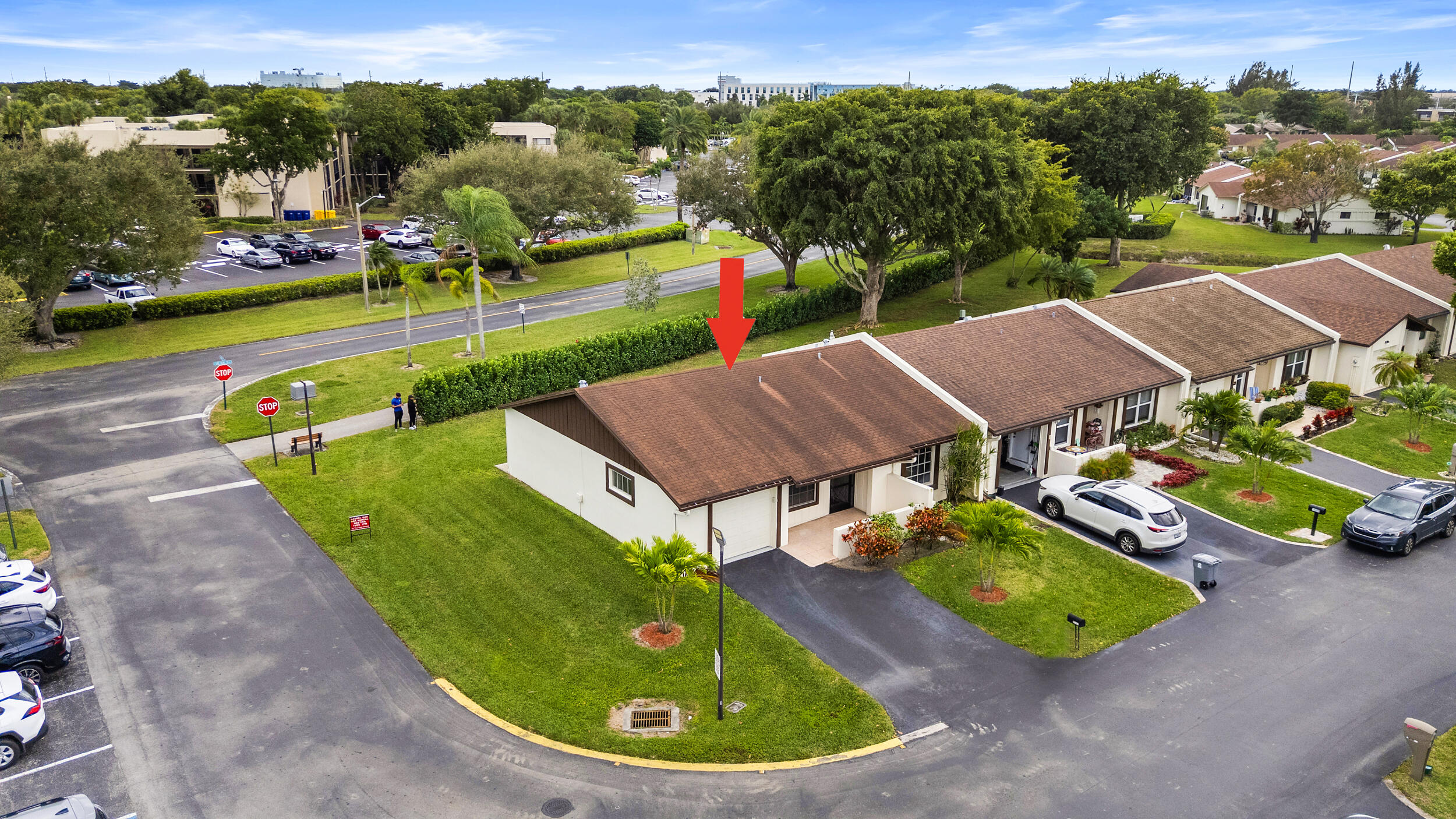 16004 Laurel Oak Circle