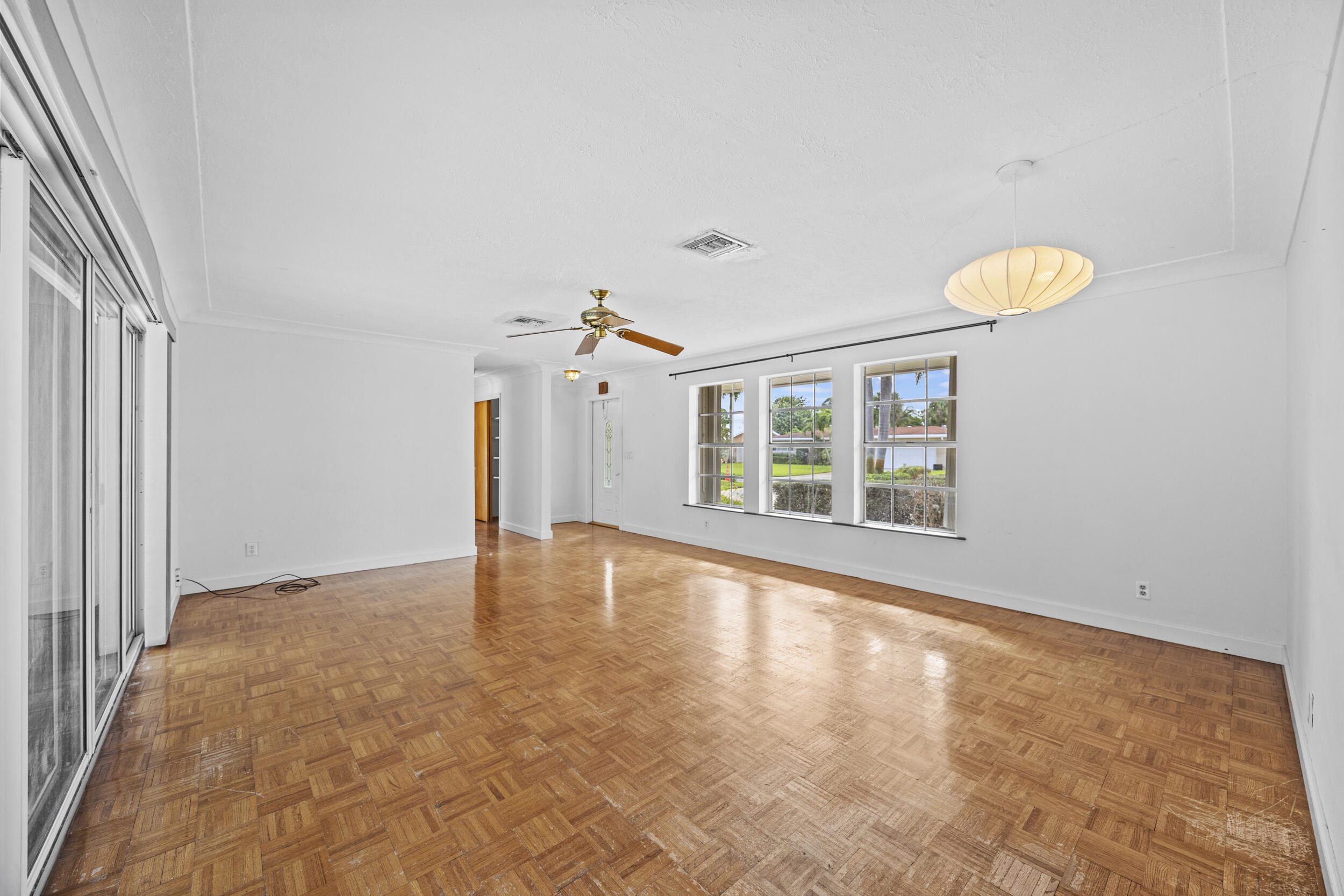 723 SW 27th Terrace