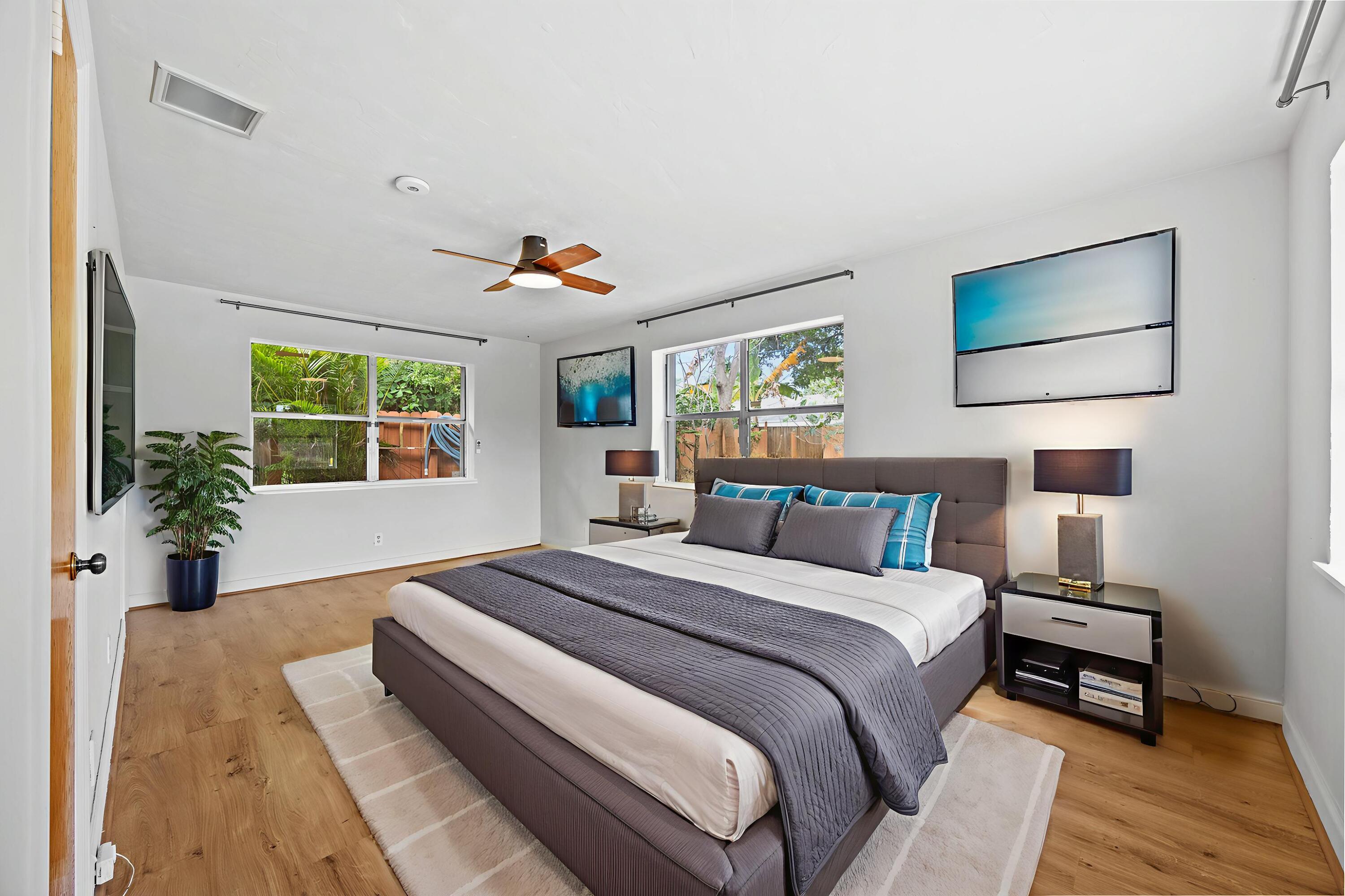 723 SW 27th Terrace