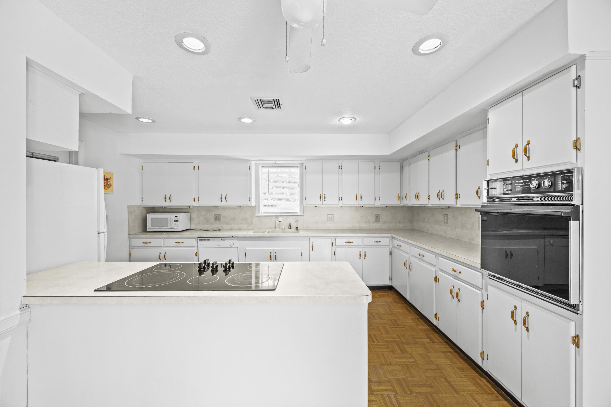 723 SW 27th Terrace