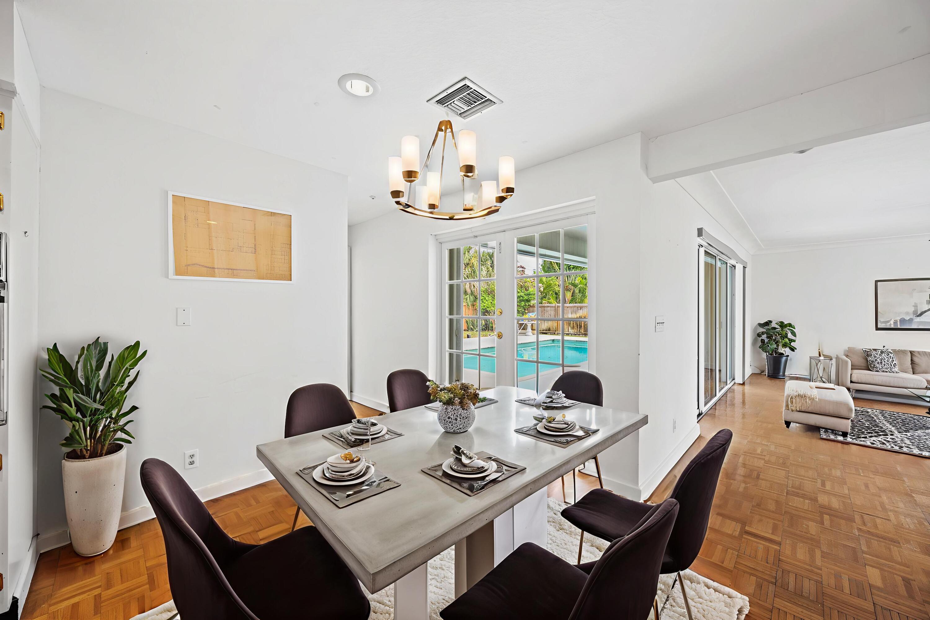 723 SW 27th Terrace