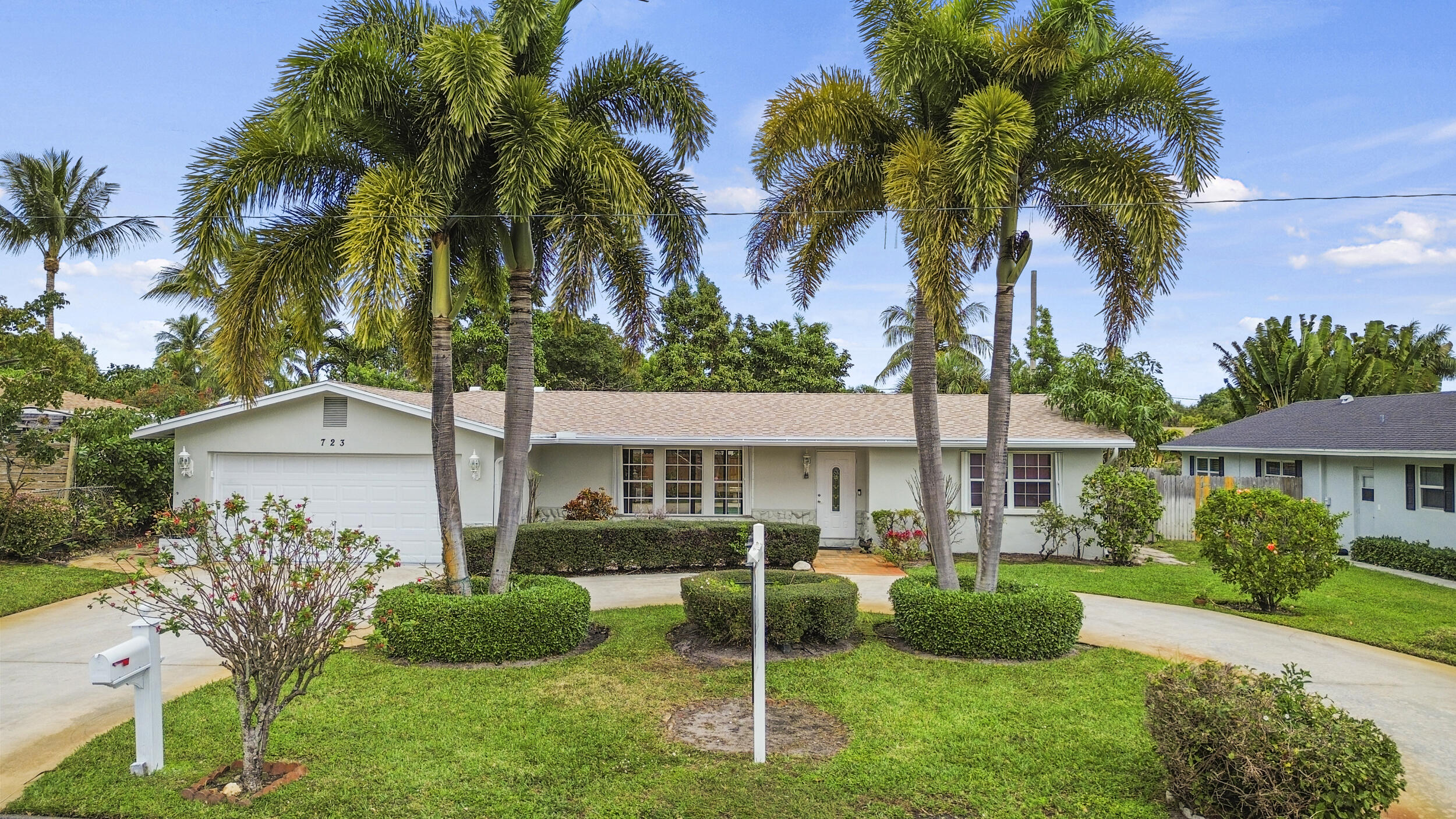 723 SW 27th Terrace