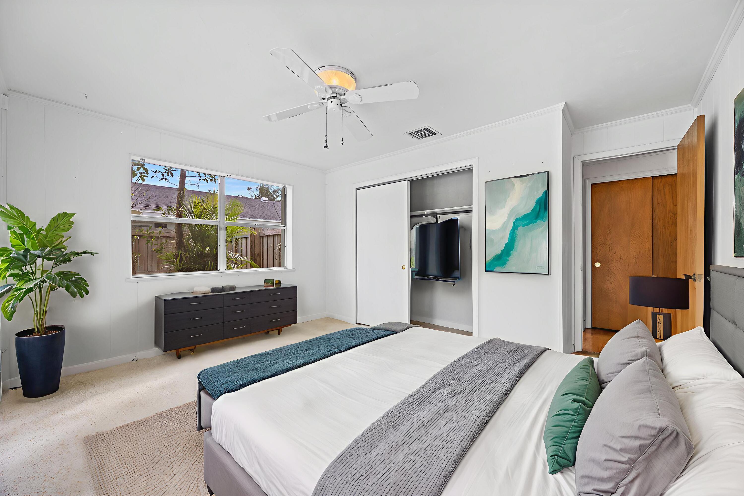 723 SW 27th Terrace