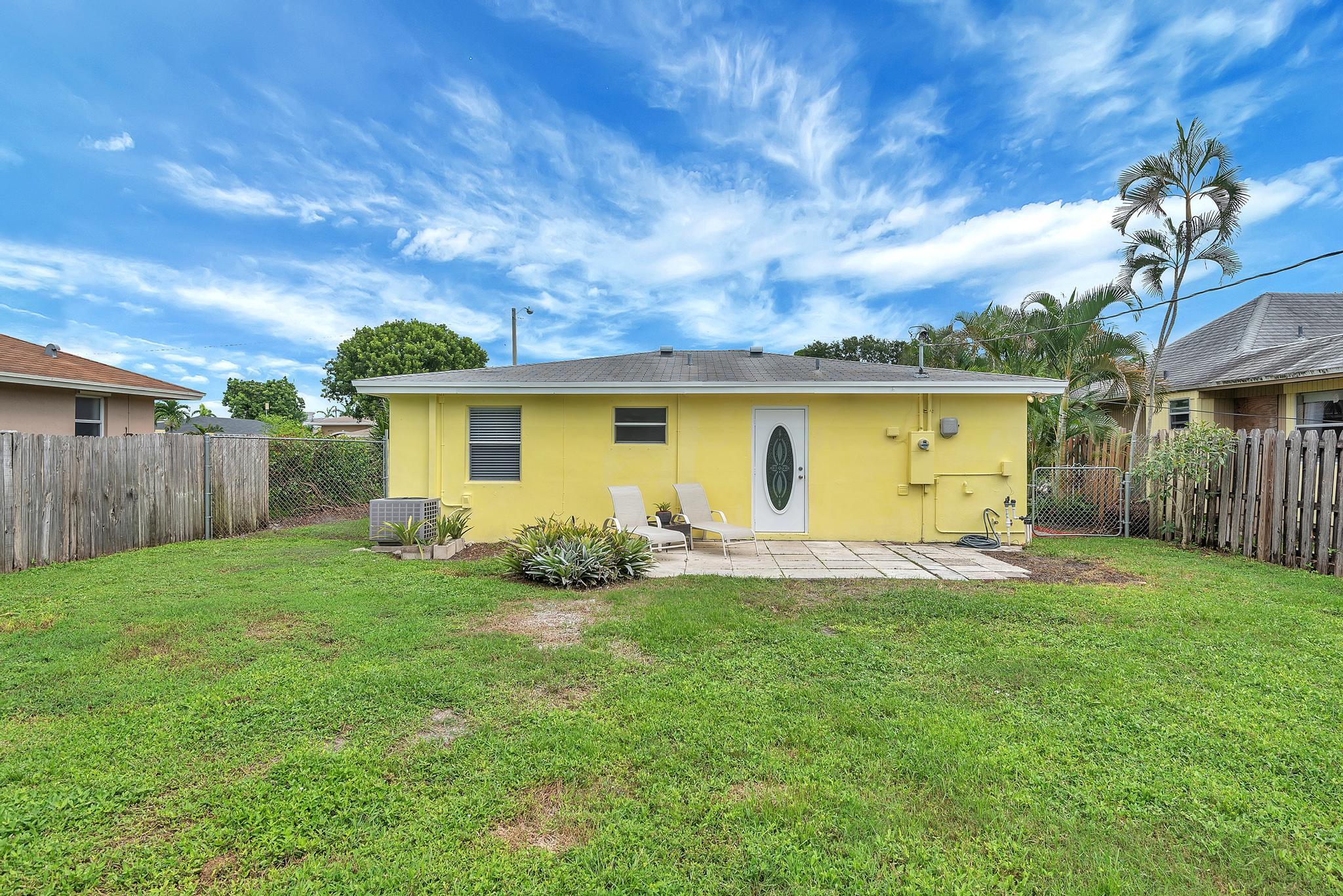 4882 Jefferson Road