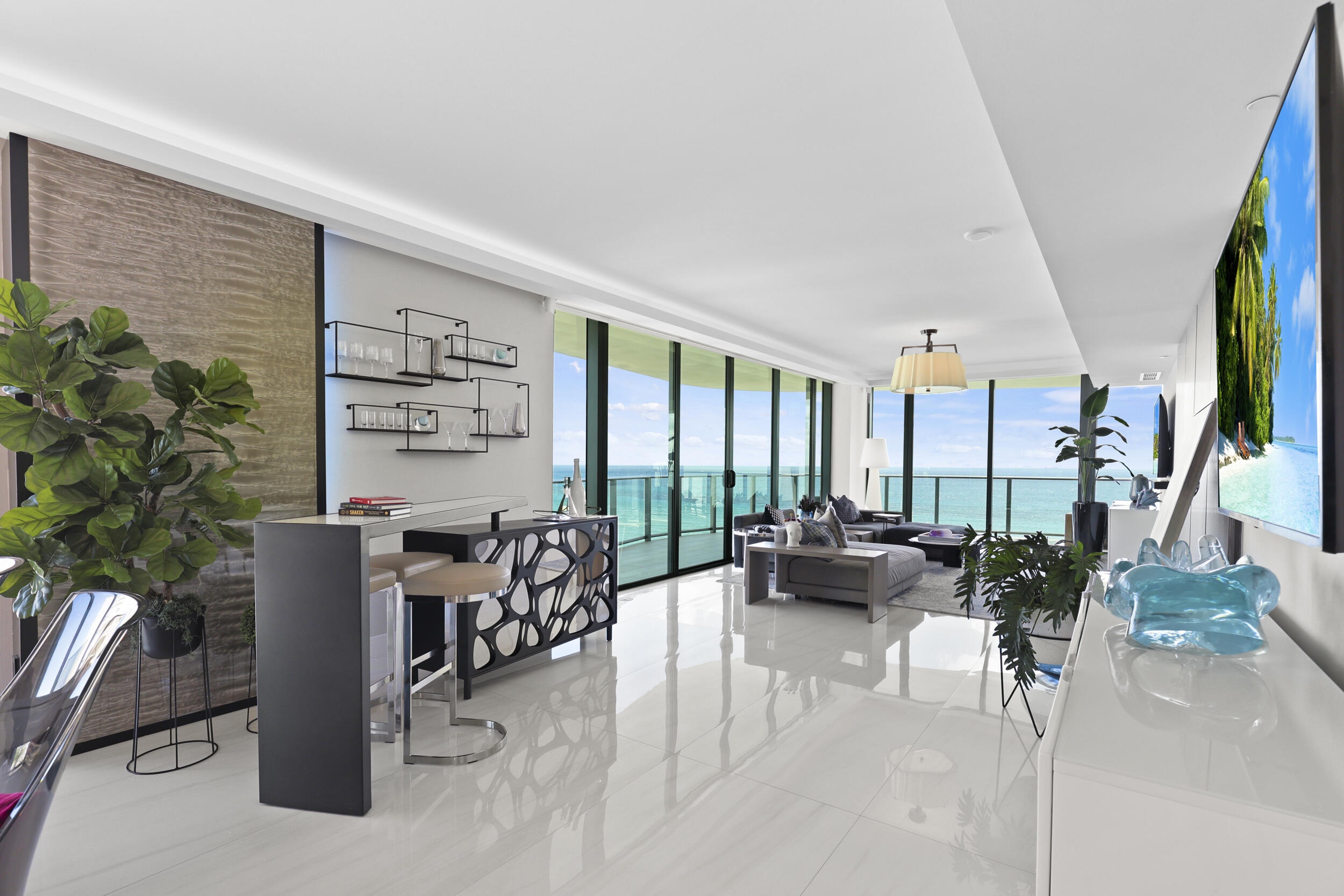 730 N Ocean Boulevard 1402