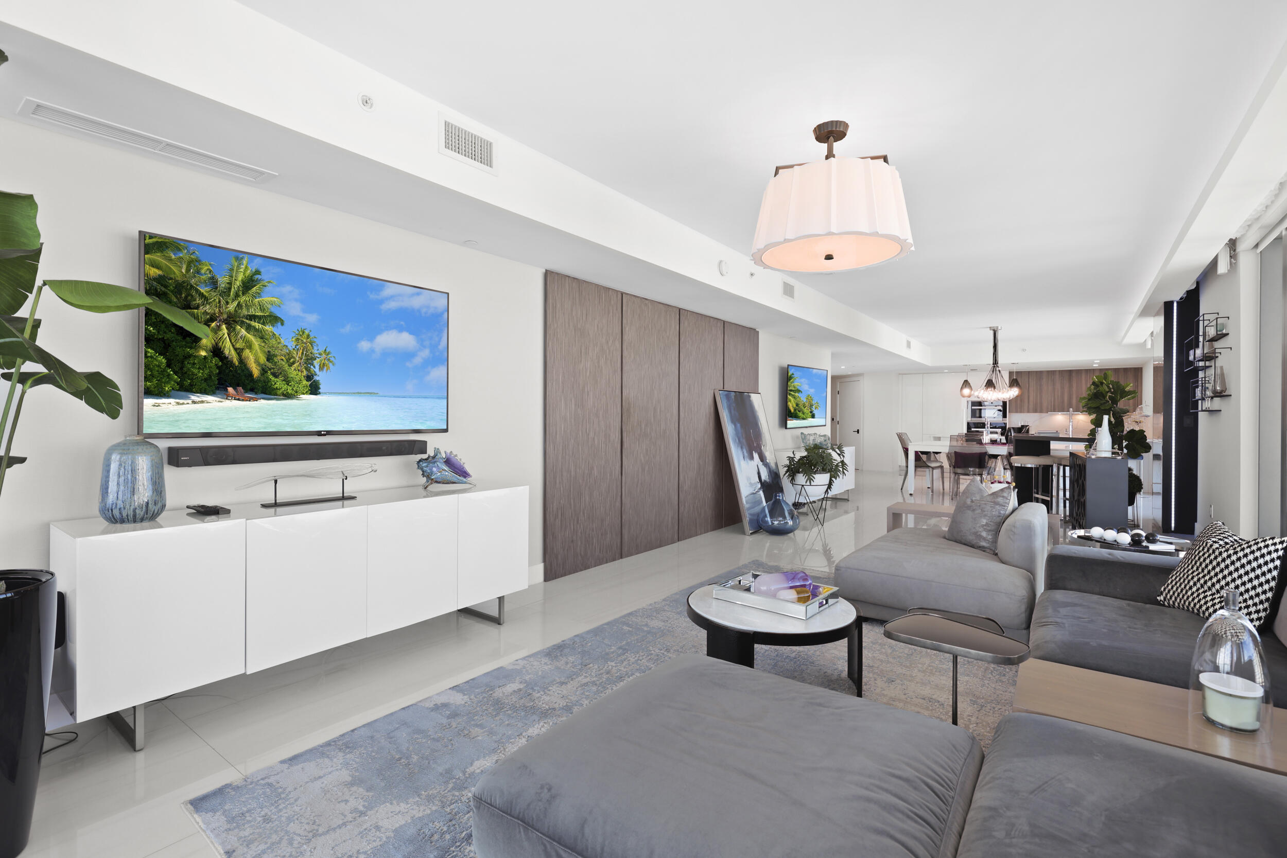 730 N Ocean Boulevard 1402