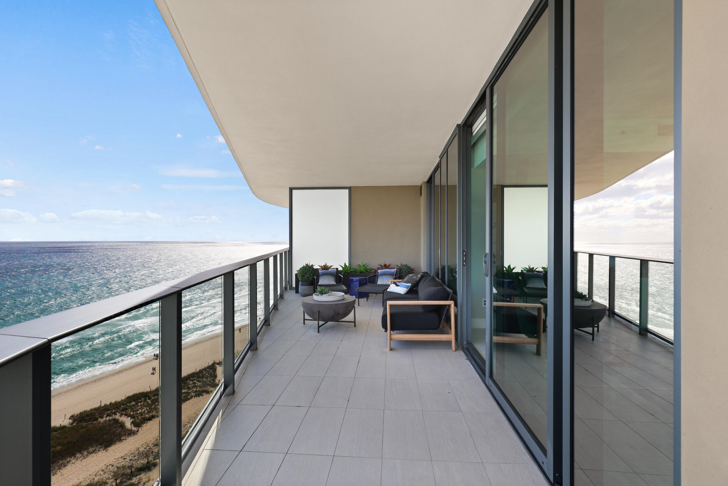 730 N Ocean Boulevard 1402