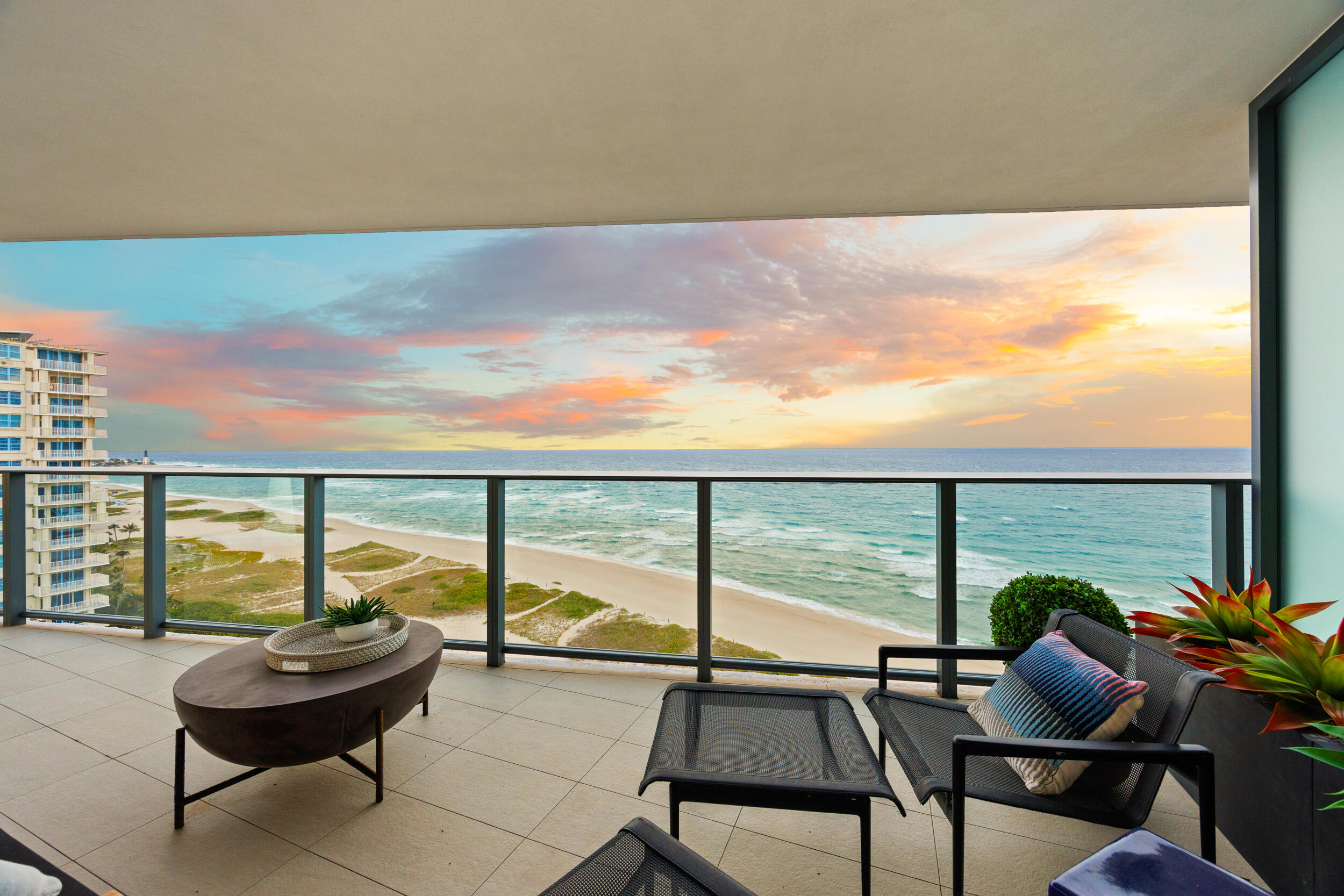 730 N Ocean Boulevard 1402