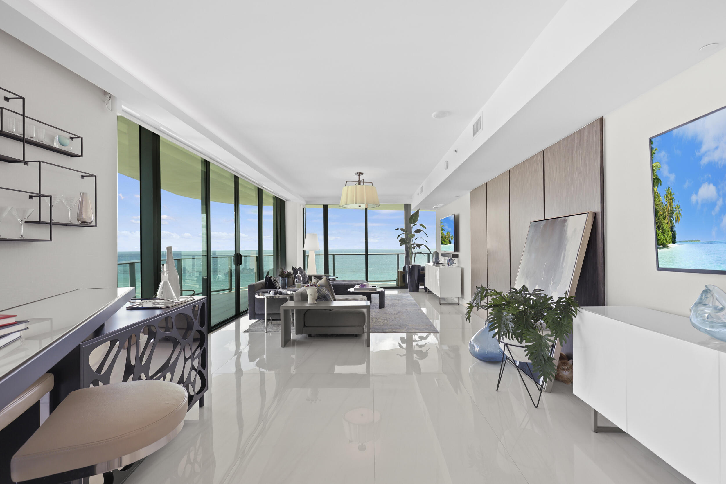 730 N Ocean Boulevard 1402