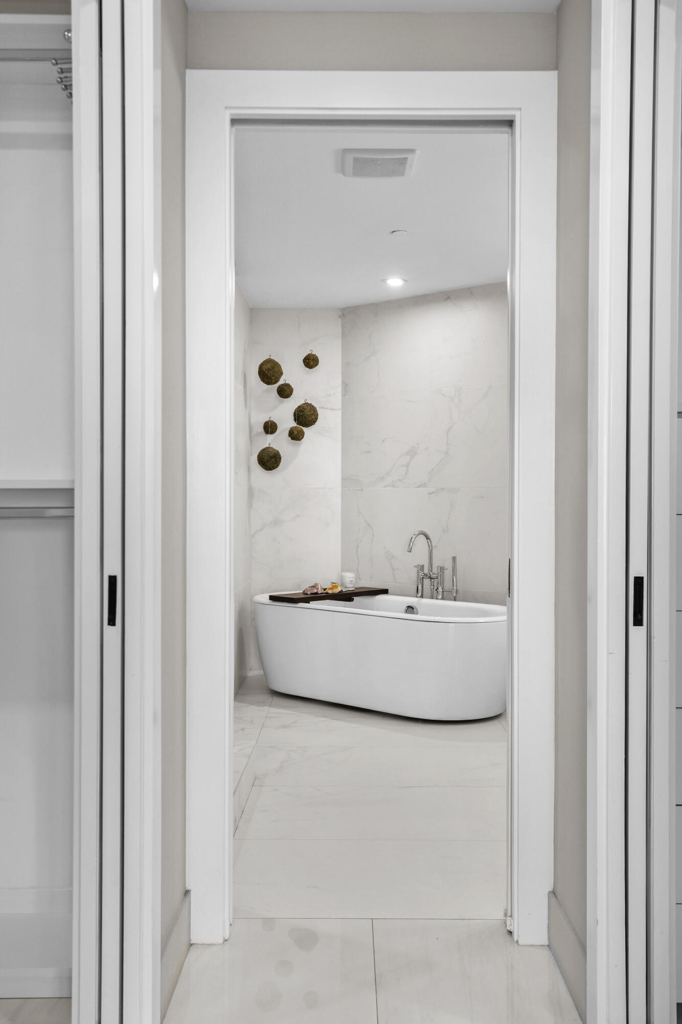 730 N Ocean Boulevard 1402