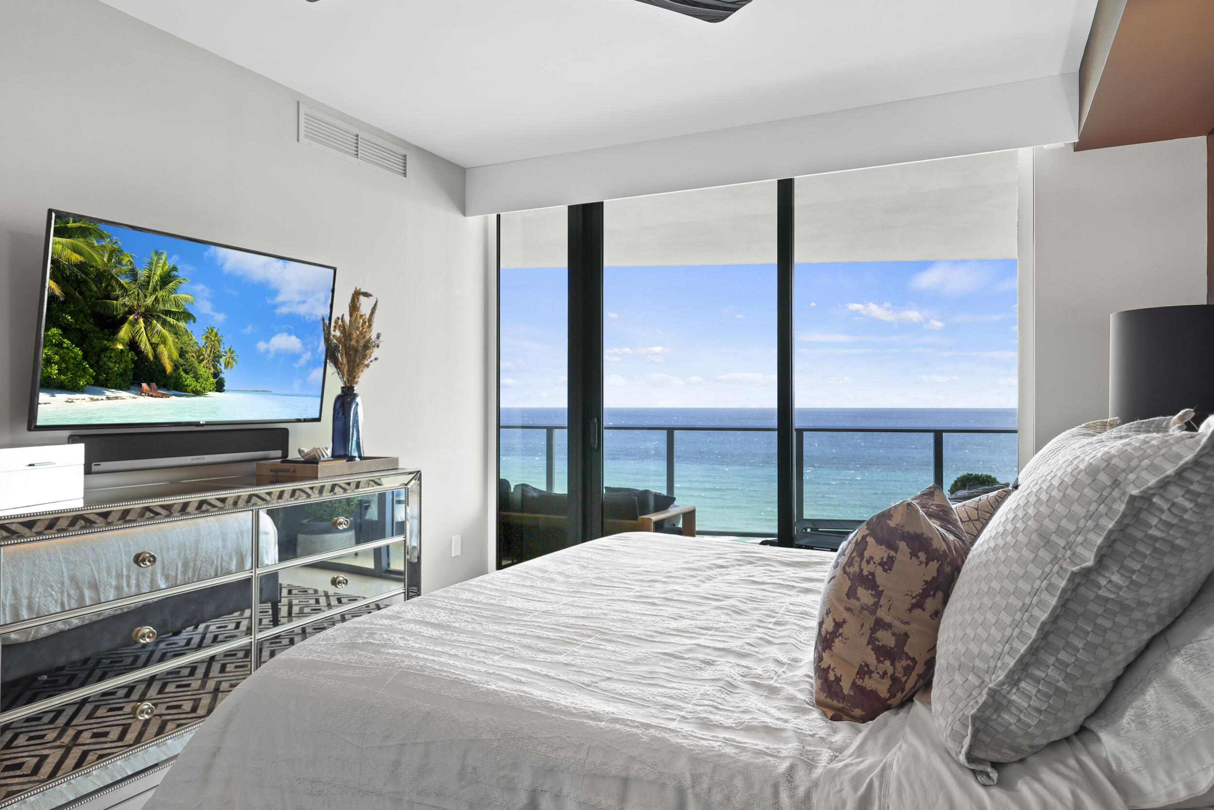 730 N Ocean Boulevard 1402